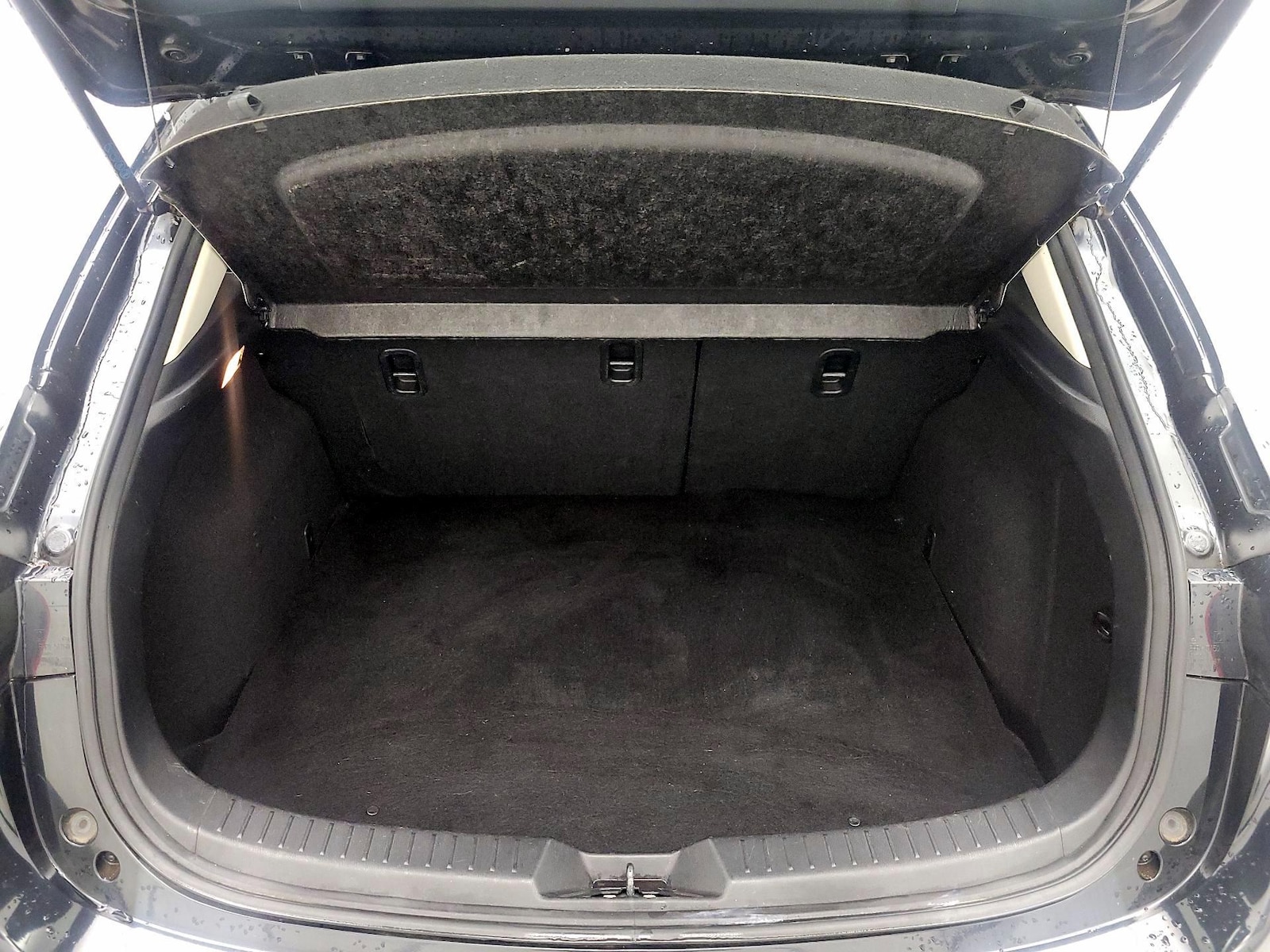2014 Mazda MAZDA3 i Grand Touring - Photo 23
