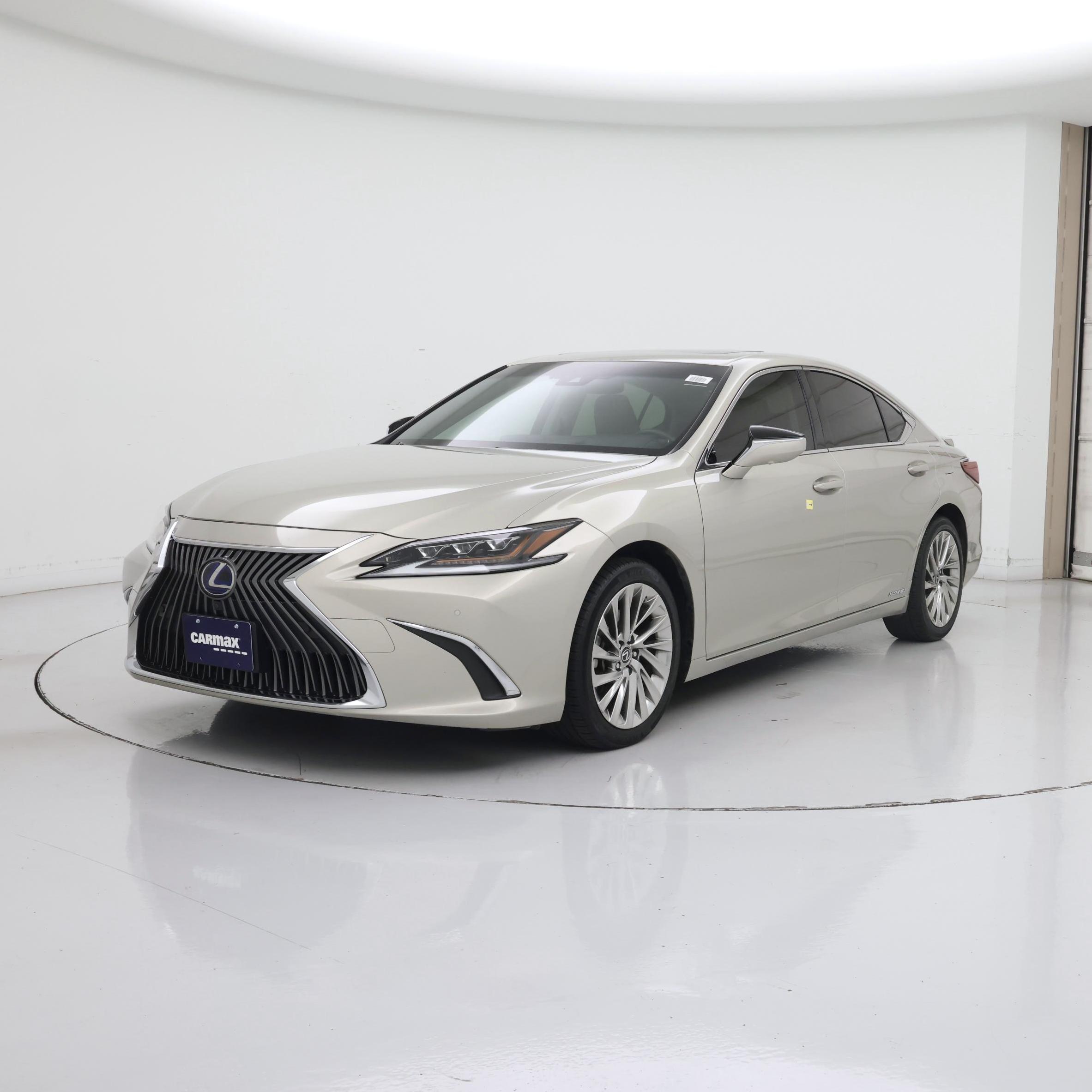 Thumbnail: 2019 Lexus ES - 4