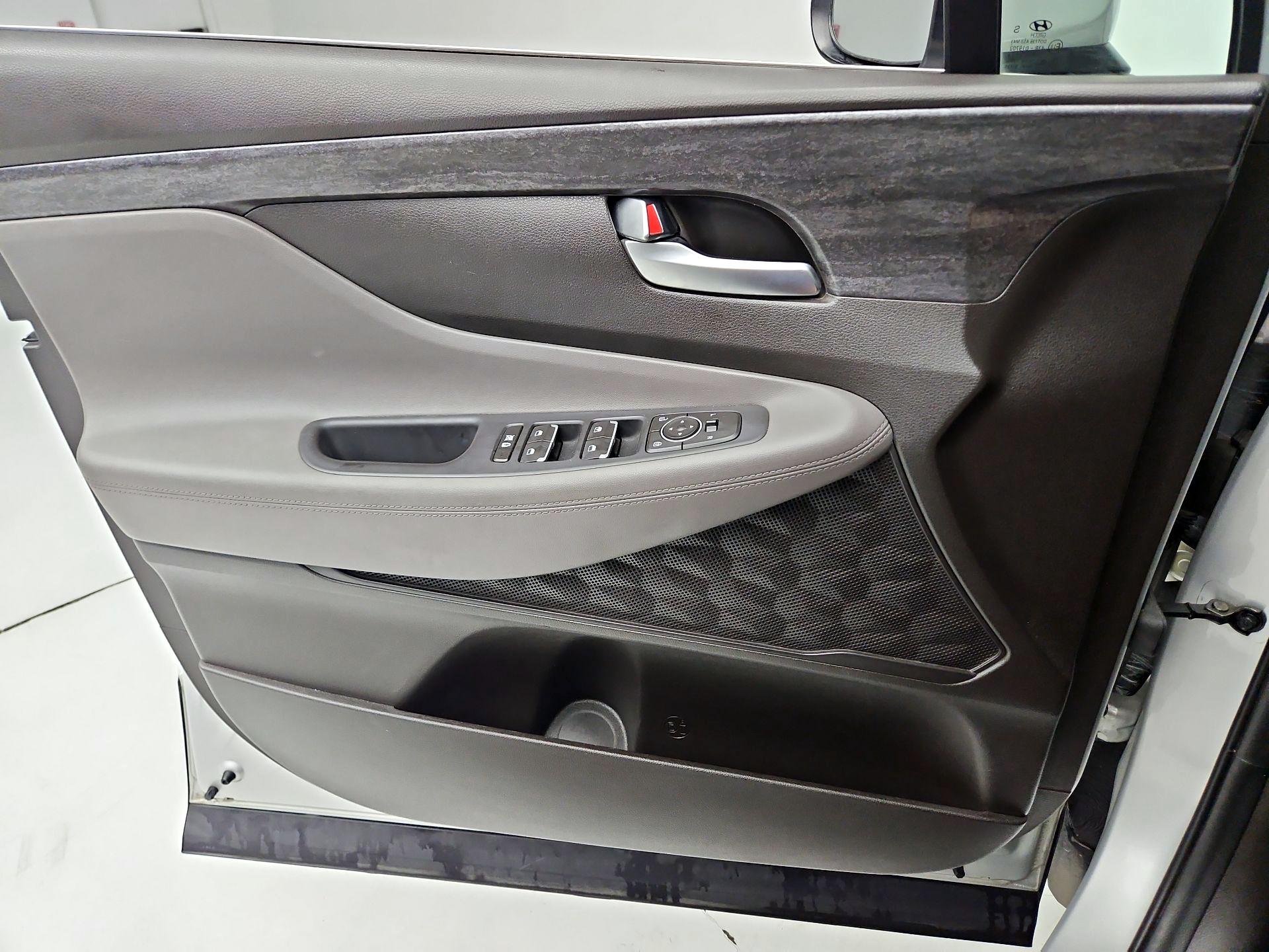 Thumbnail: 2019 Hyundai Santa Fe - 12