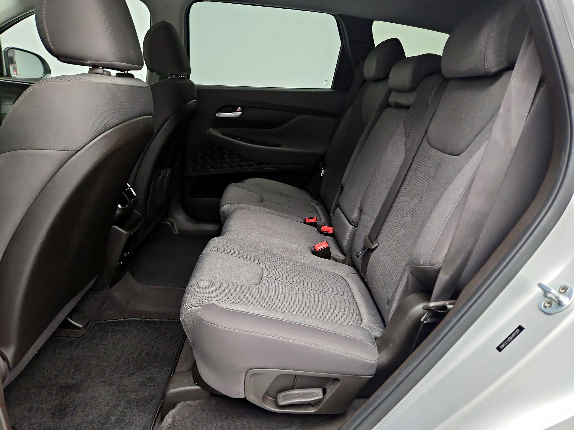 Thumbnail: 2019 Hyundai Santa Fe - 19