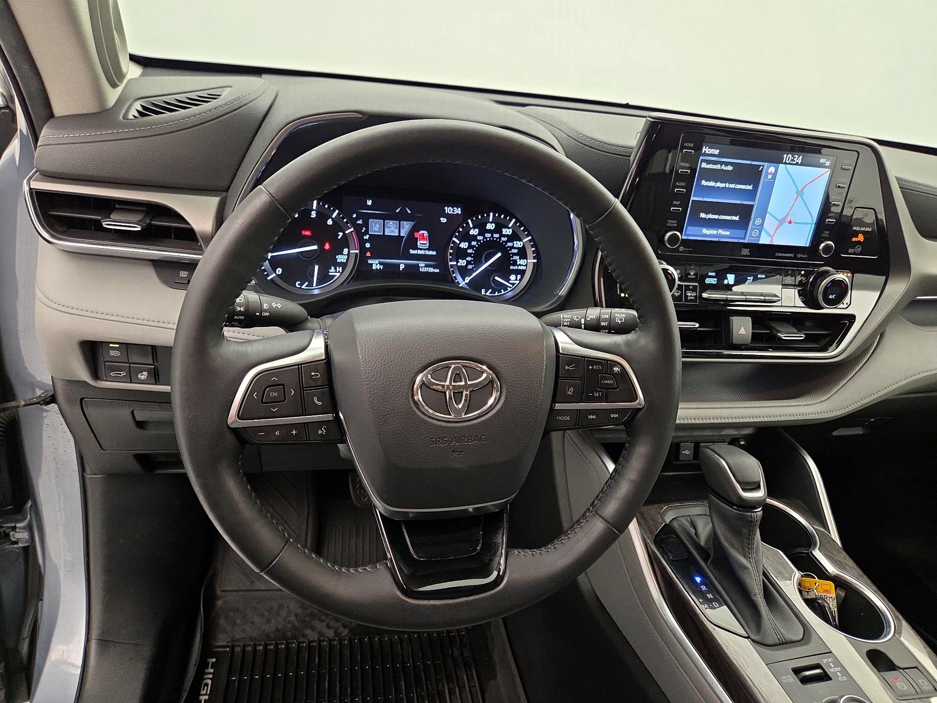 Thumbnail: 2020 Toyota Highlander - 10