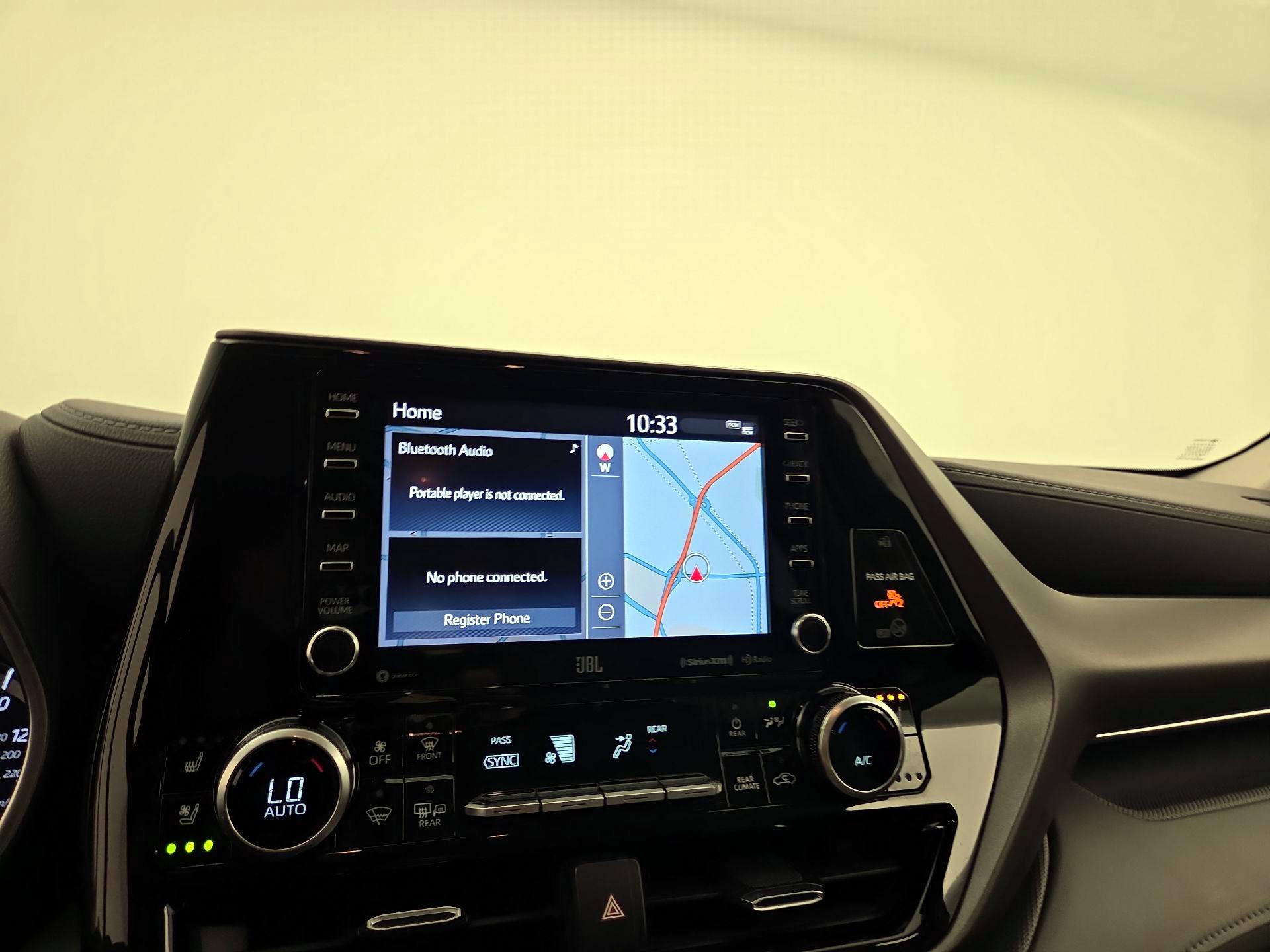 Thumbnail: 2020 Toyota Highlander - 14