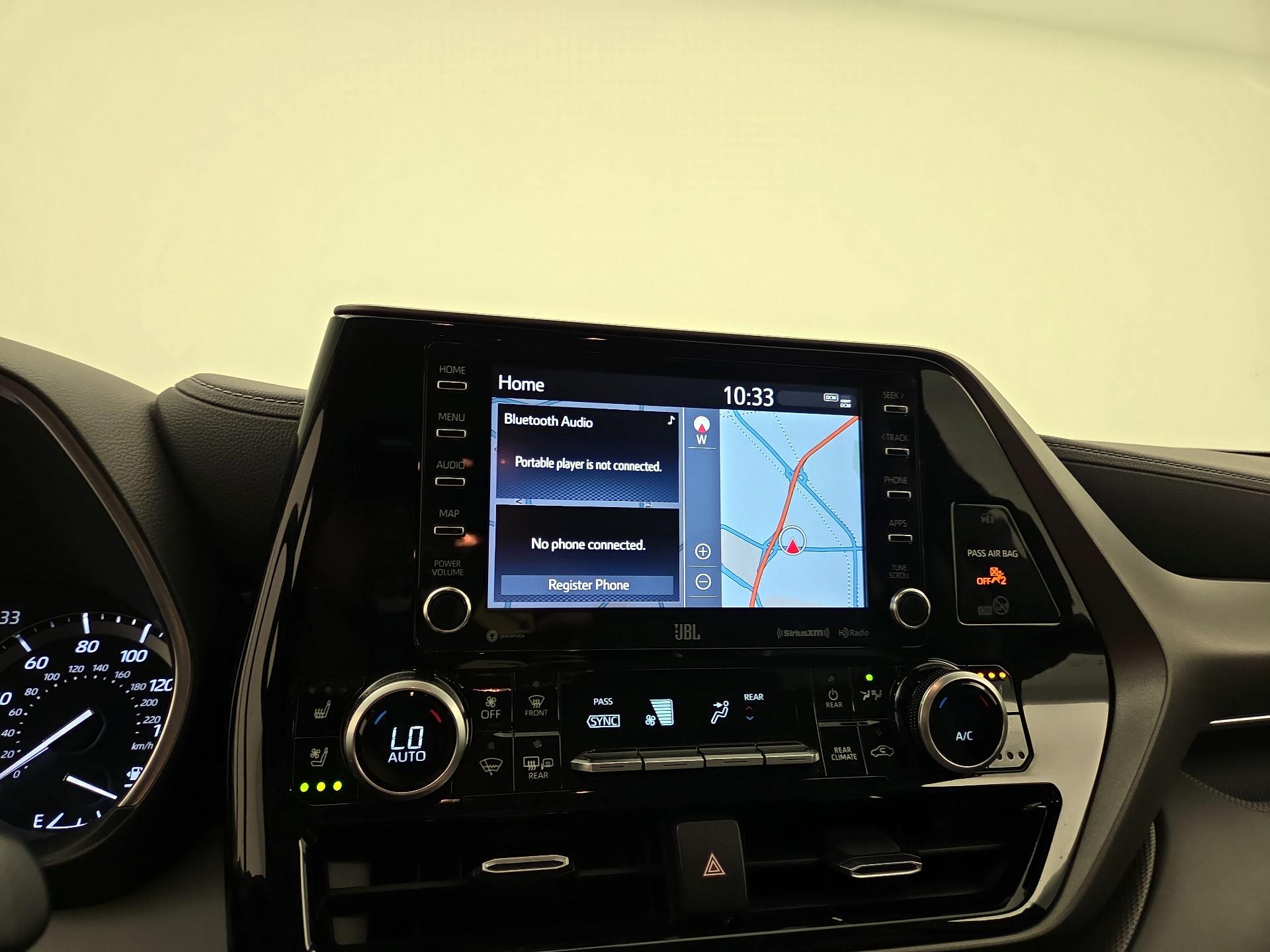Thumbnail: 2020 Toyota Highlander - 16