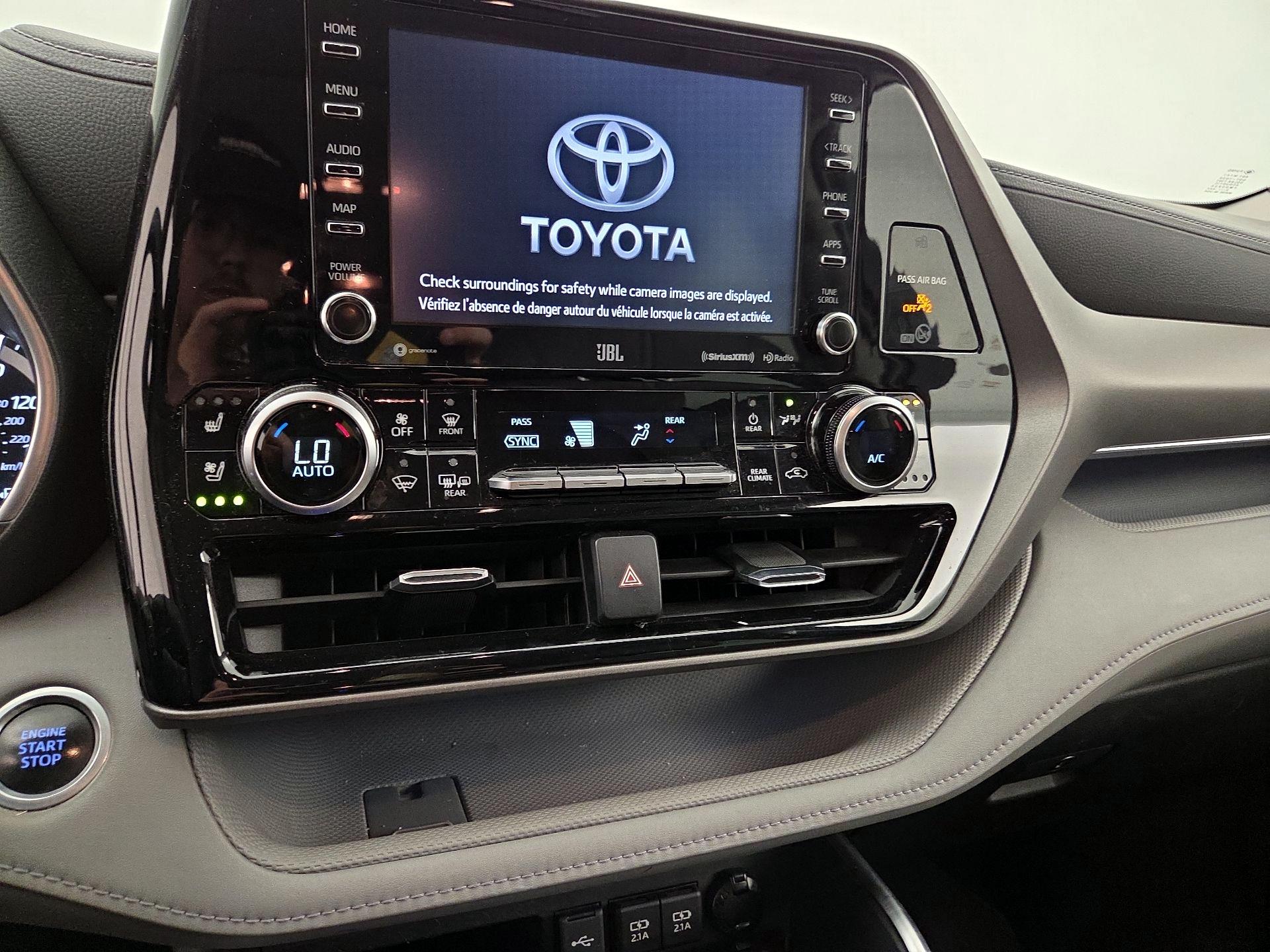 Thumbnail: 2020 Toyota Highlander - 17