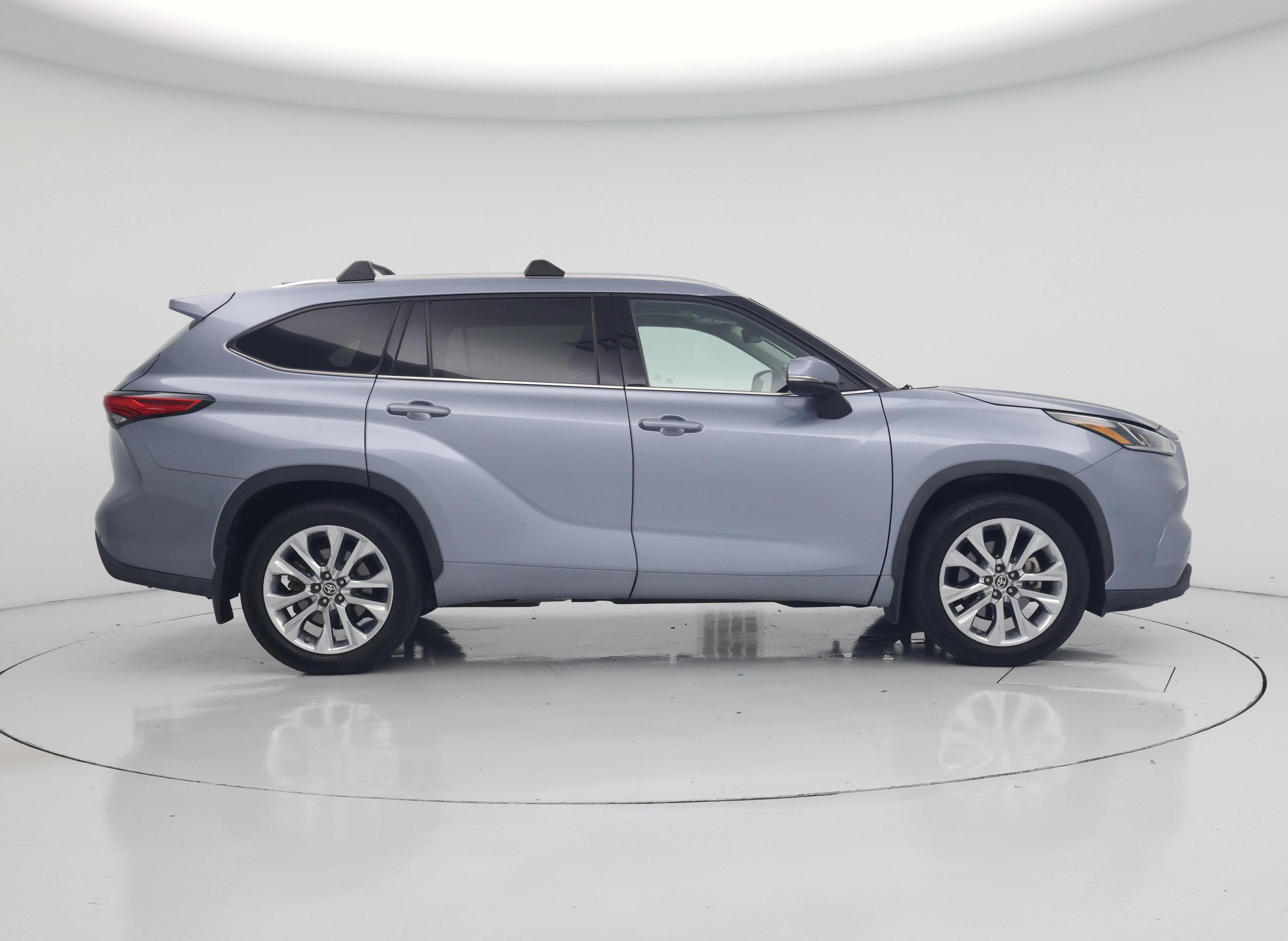 Thumbnail: 2020 Toyota Highlander - 7