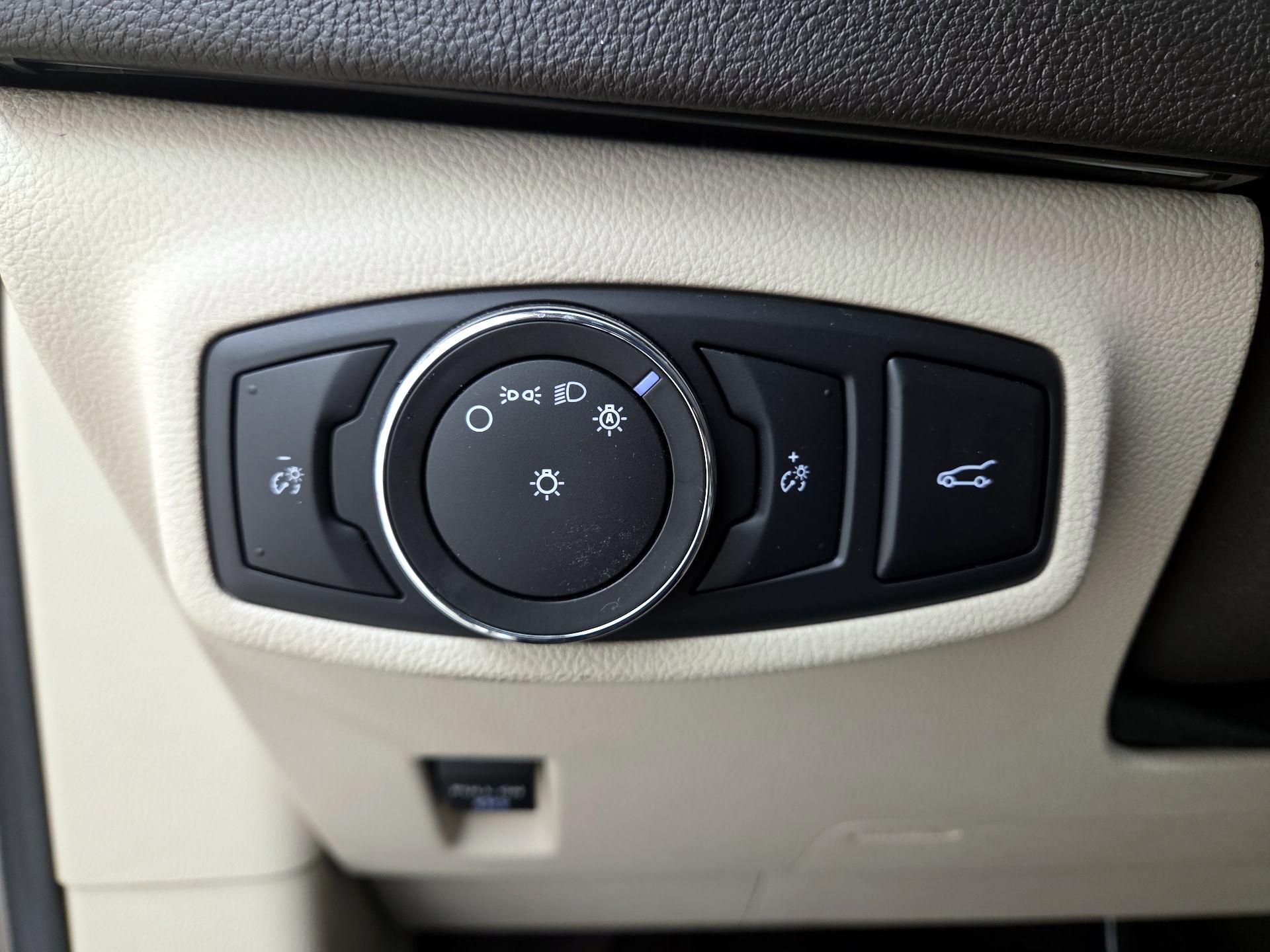 Thumbnail: 2018 Lincoln MKC - 13