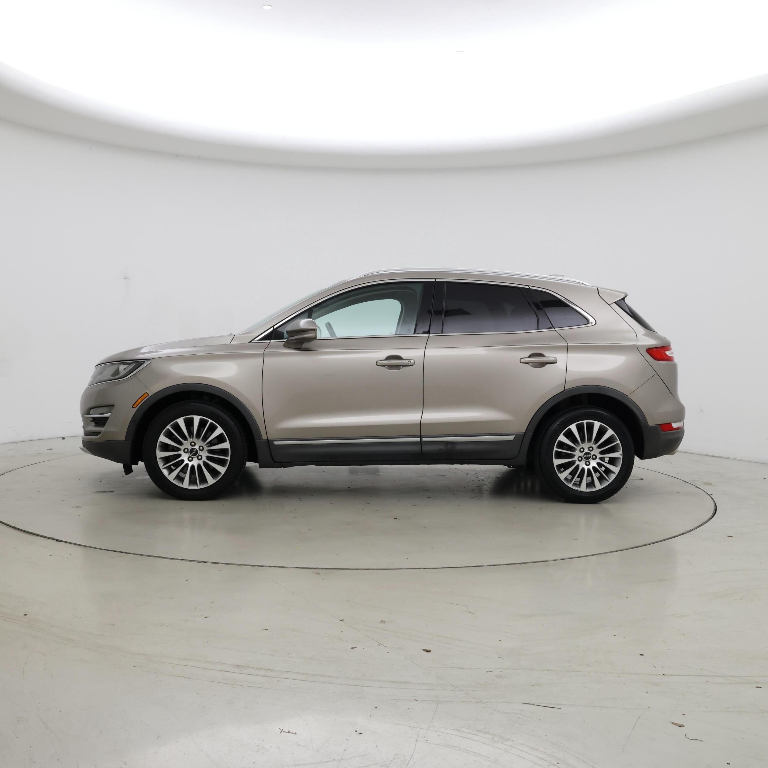 Thumbnail: 2018 Lincoln MKC - 3