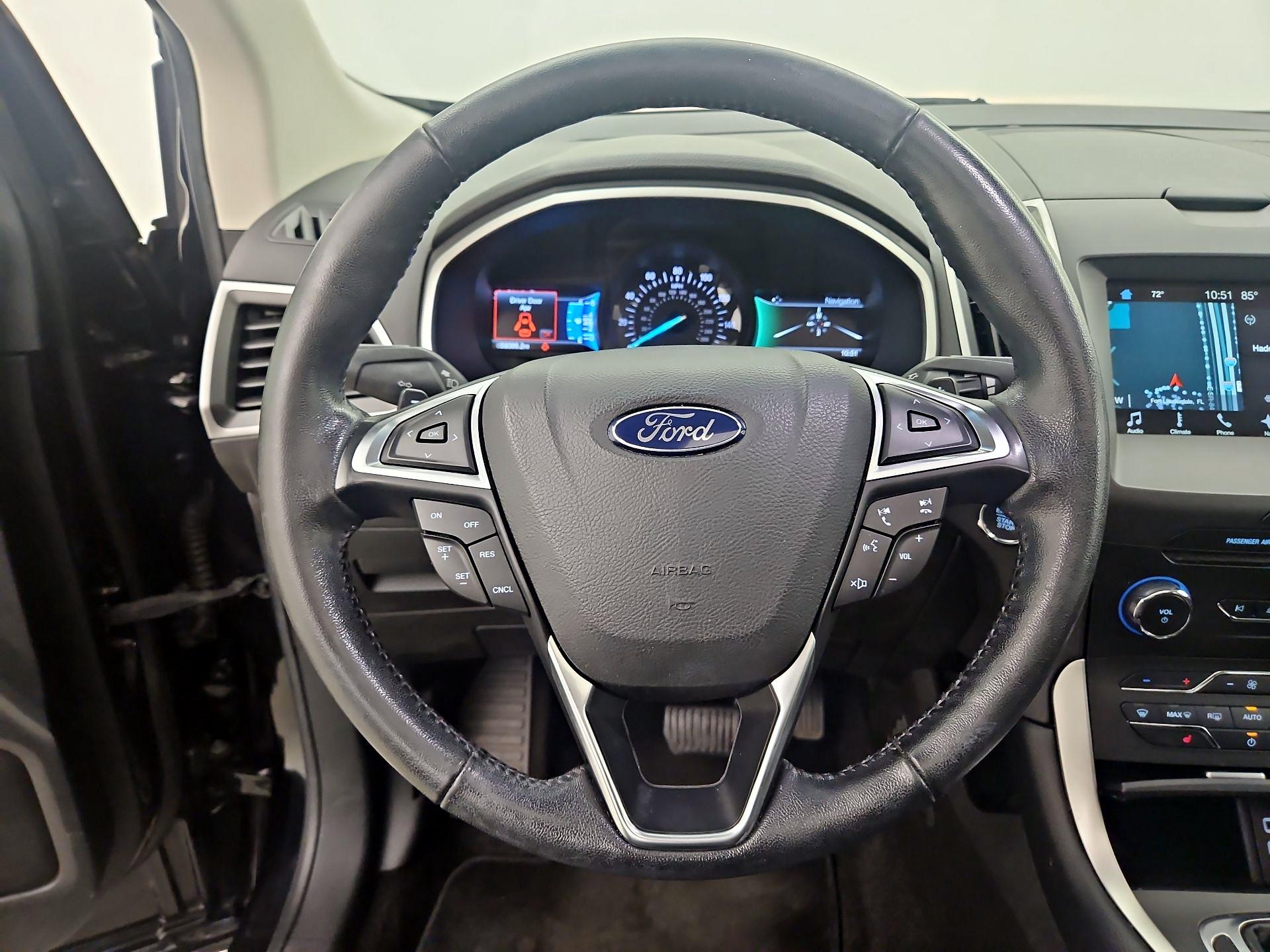Thumbnail: 2017 Ford Edge - 10