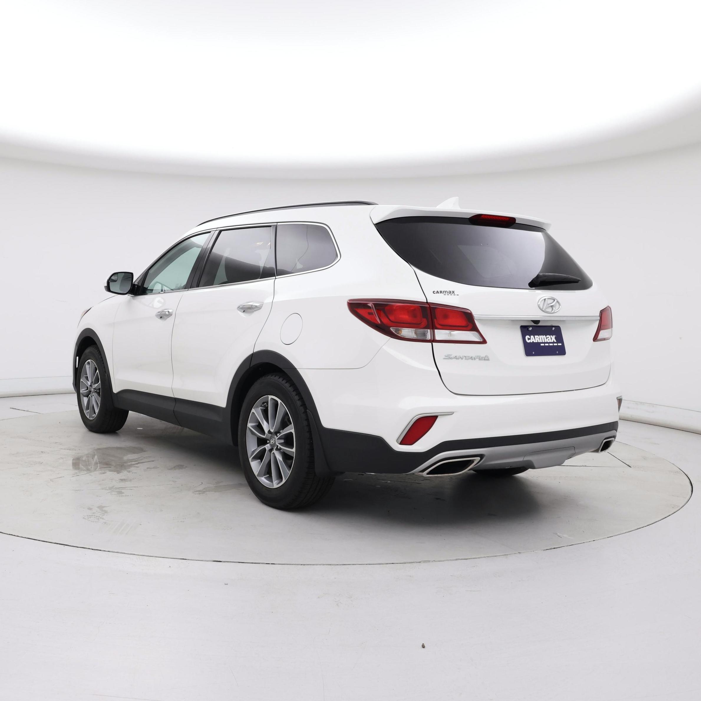 Thumbnail: 2017 Hyundai Santa Fe - 2
