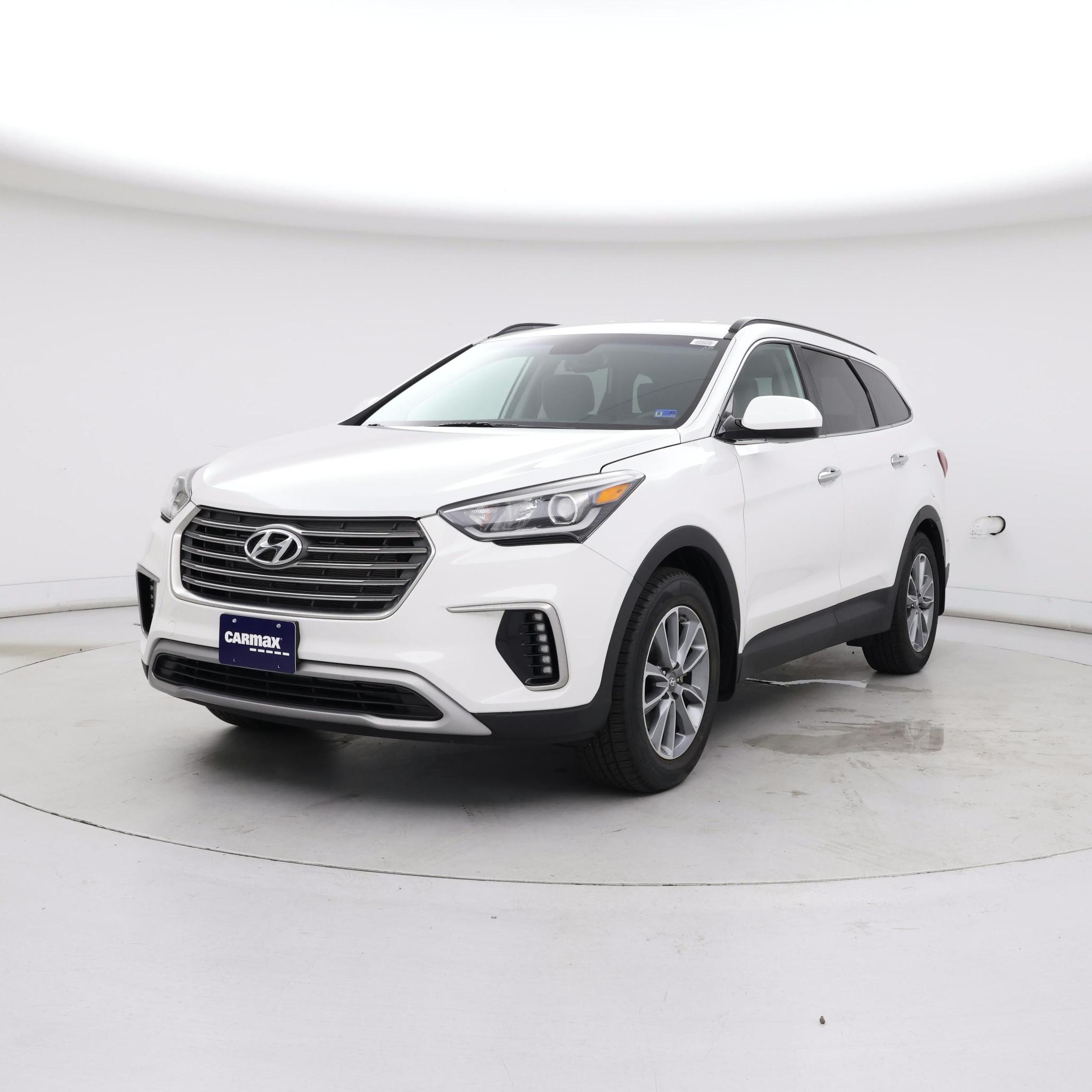Thumbnail: 2017 Hyundai Santa Fe - 4