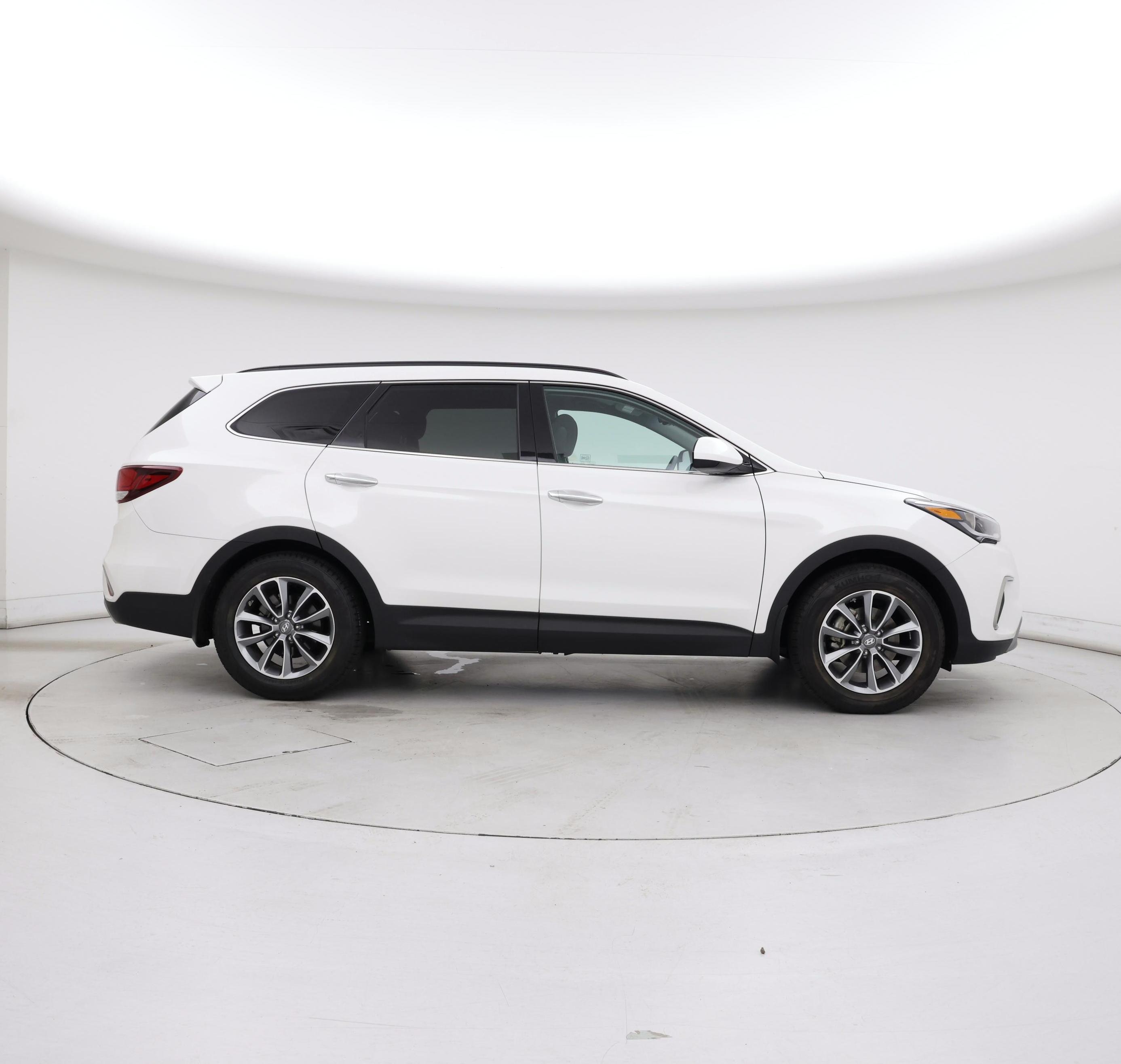 Thumbnail: 2017 Hyundai Santa Fe - 7