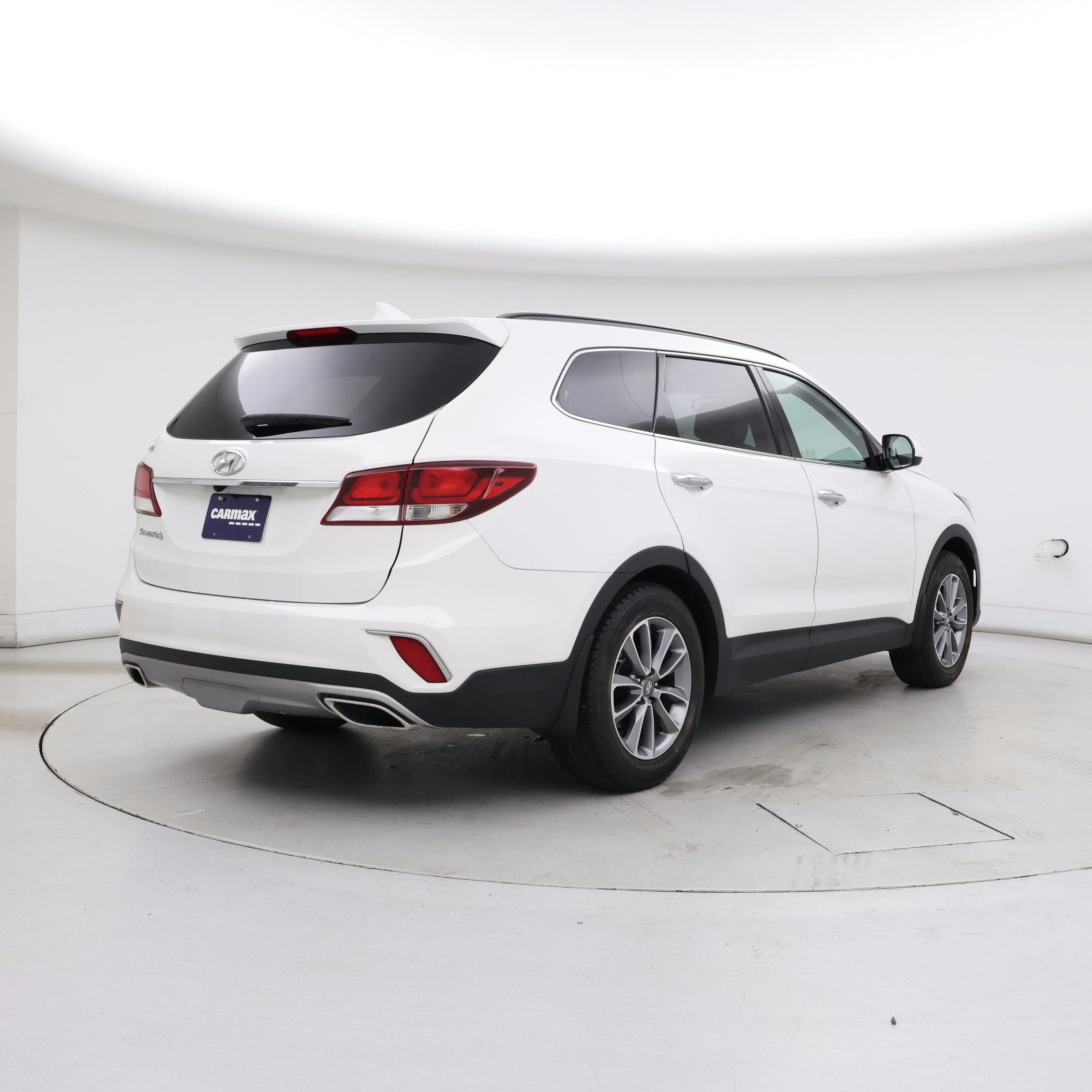 Thumbnail: 2017 Hyundai Santa Fe - 8