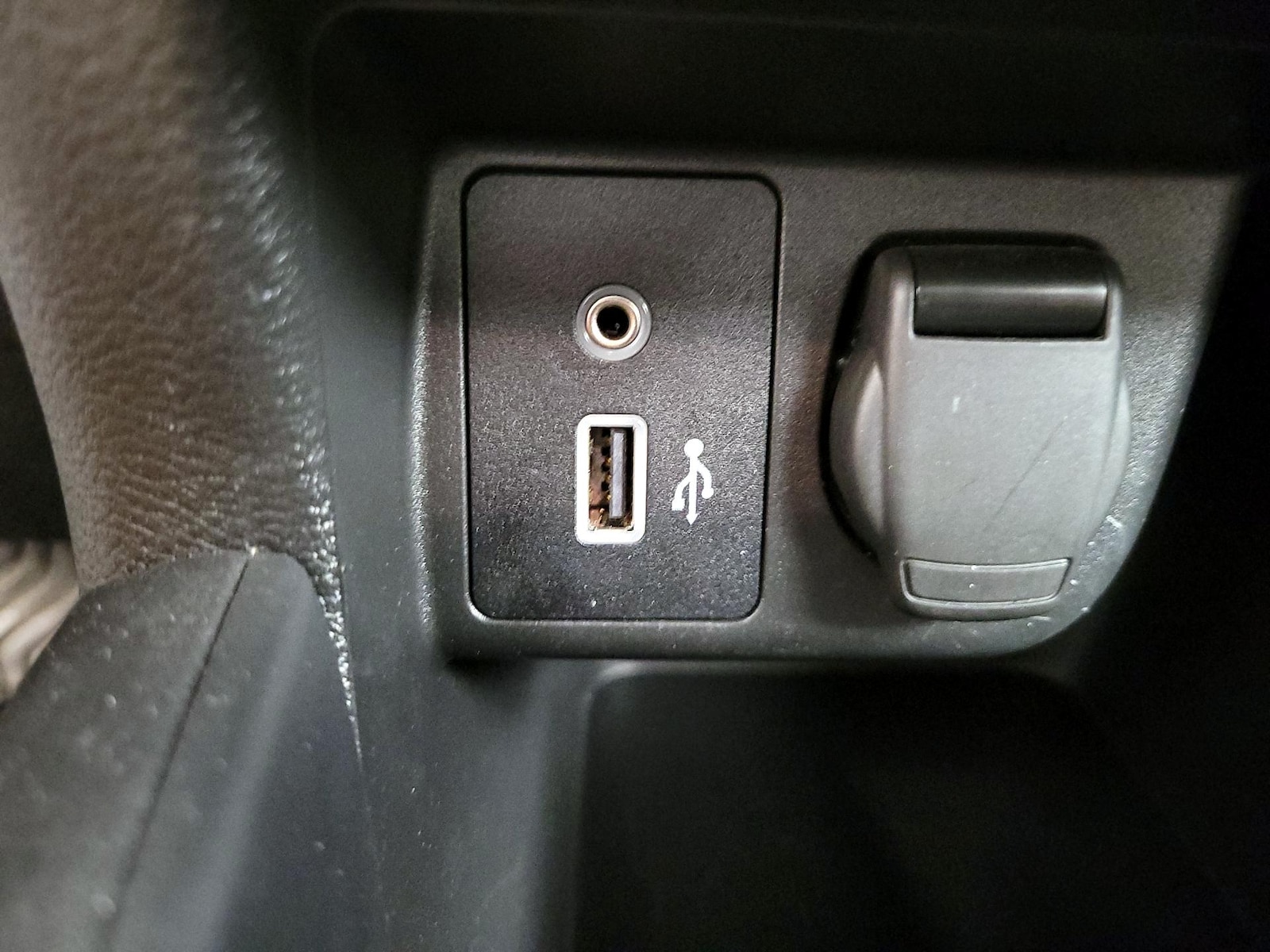 2022 Nissan Versa Sedan S - Photo 19