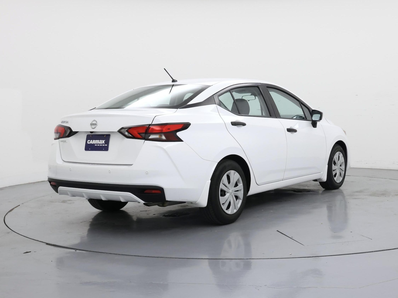 2022 Nissan Versa Sedan S - Photo 9