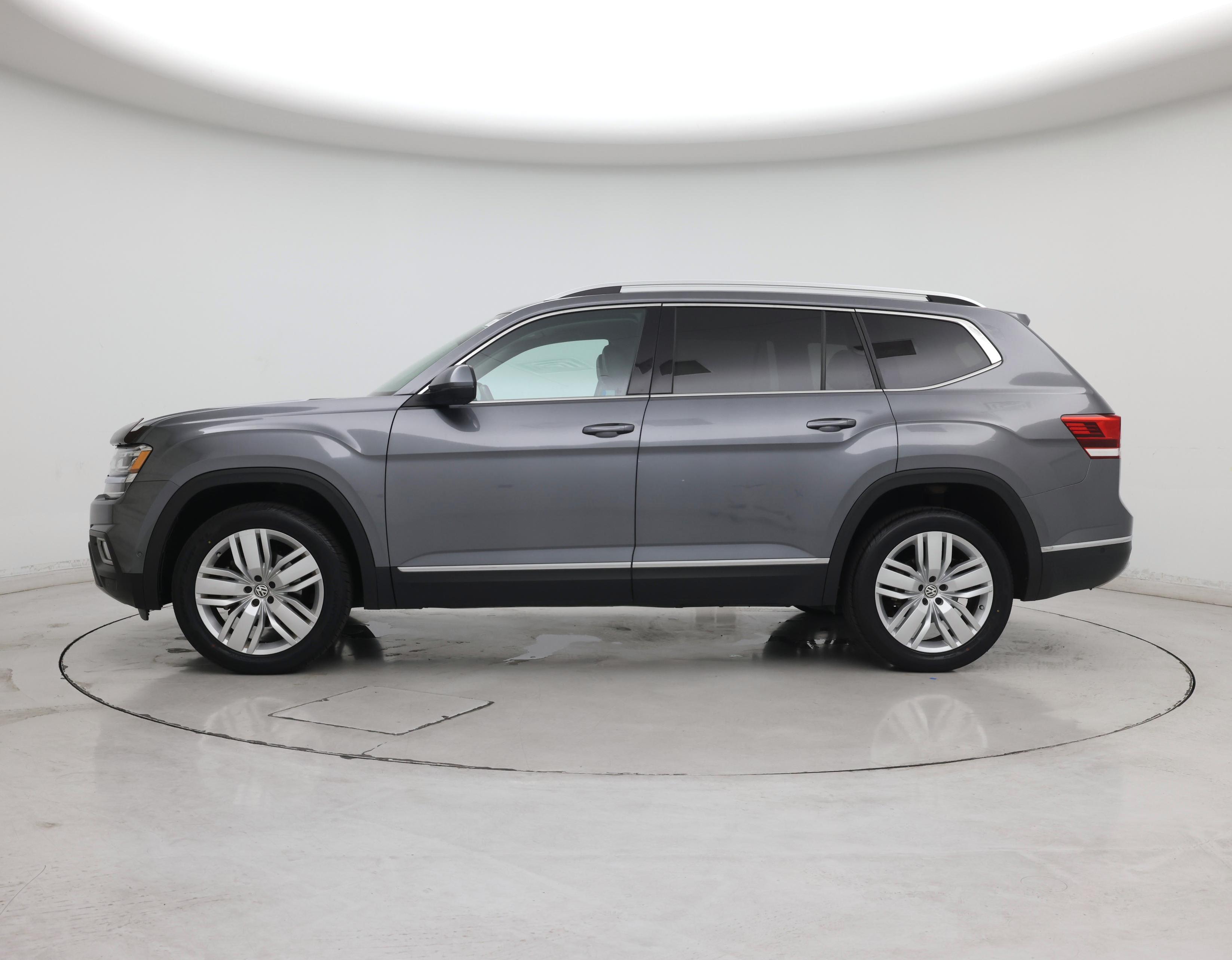 Thumbnail: 2018 Volkswagen Atlas - 3