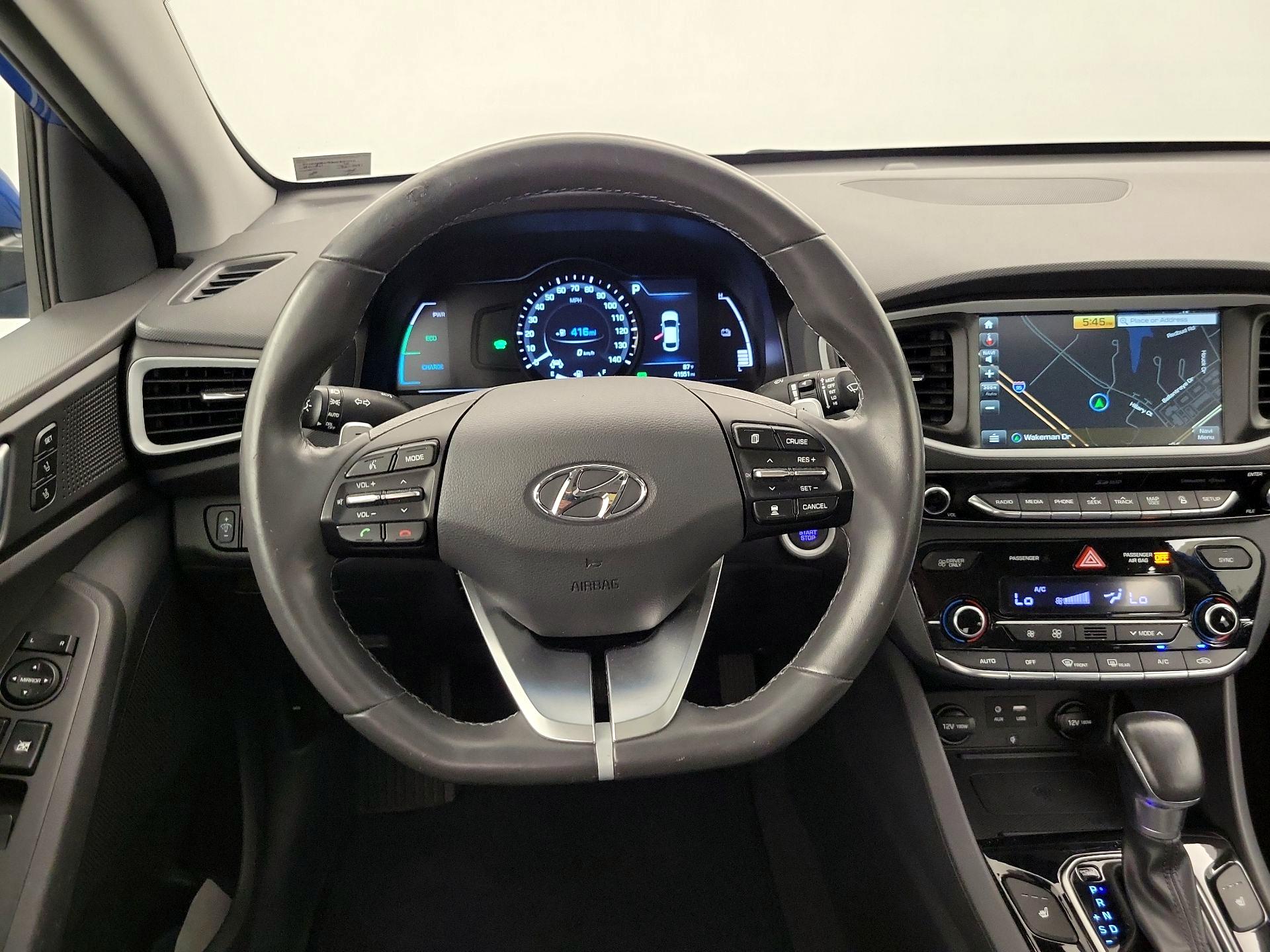 Thumbnail: 2018 Hyundai Ioniq - 10