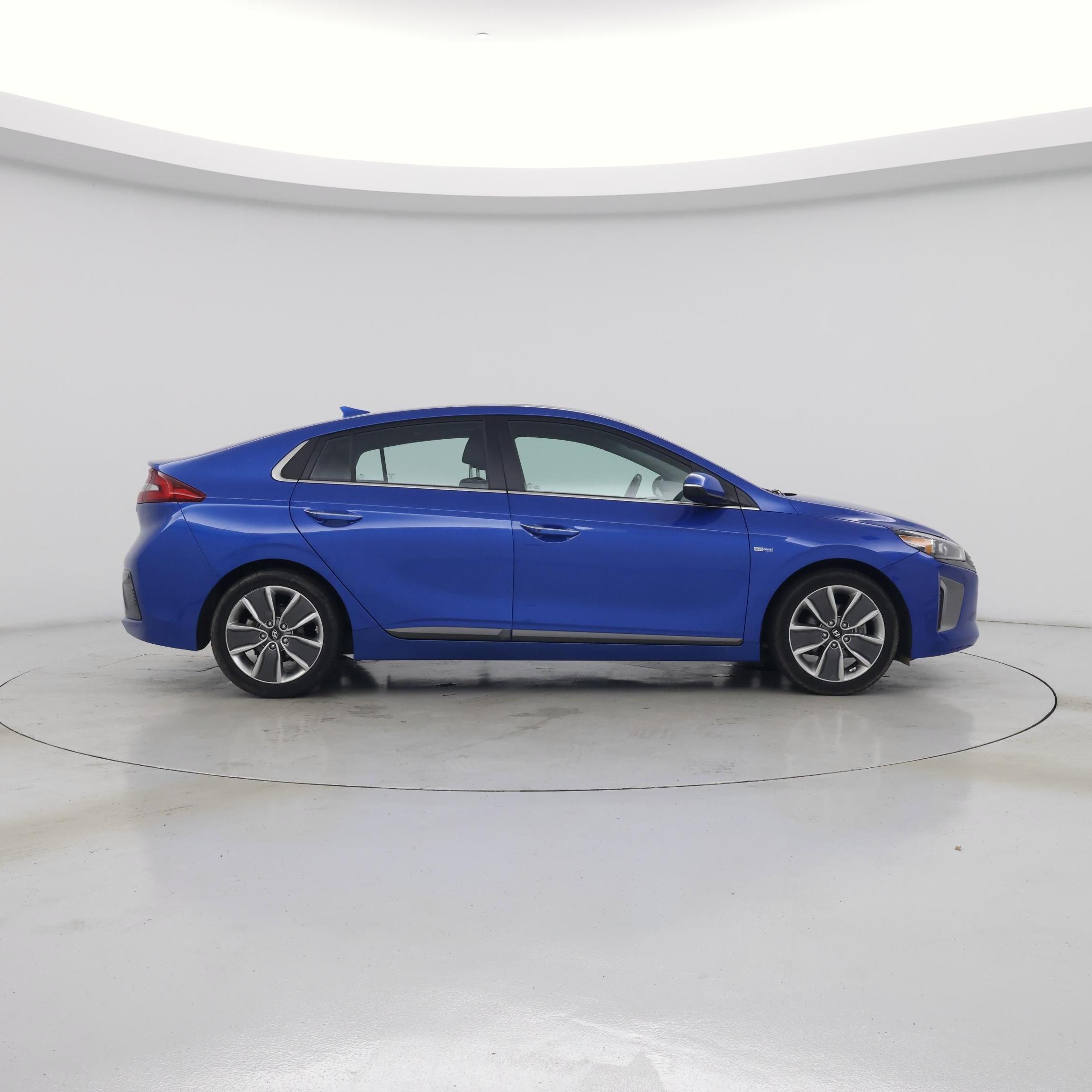 Thumbnail: 2018 Hyundai Ioniq - 7