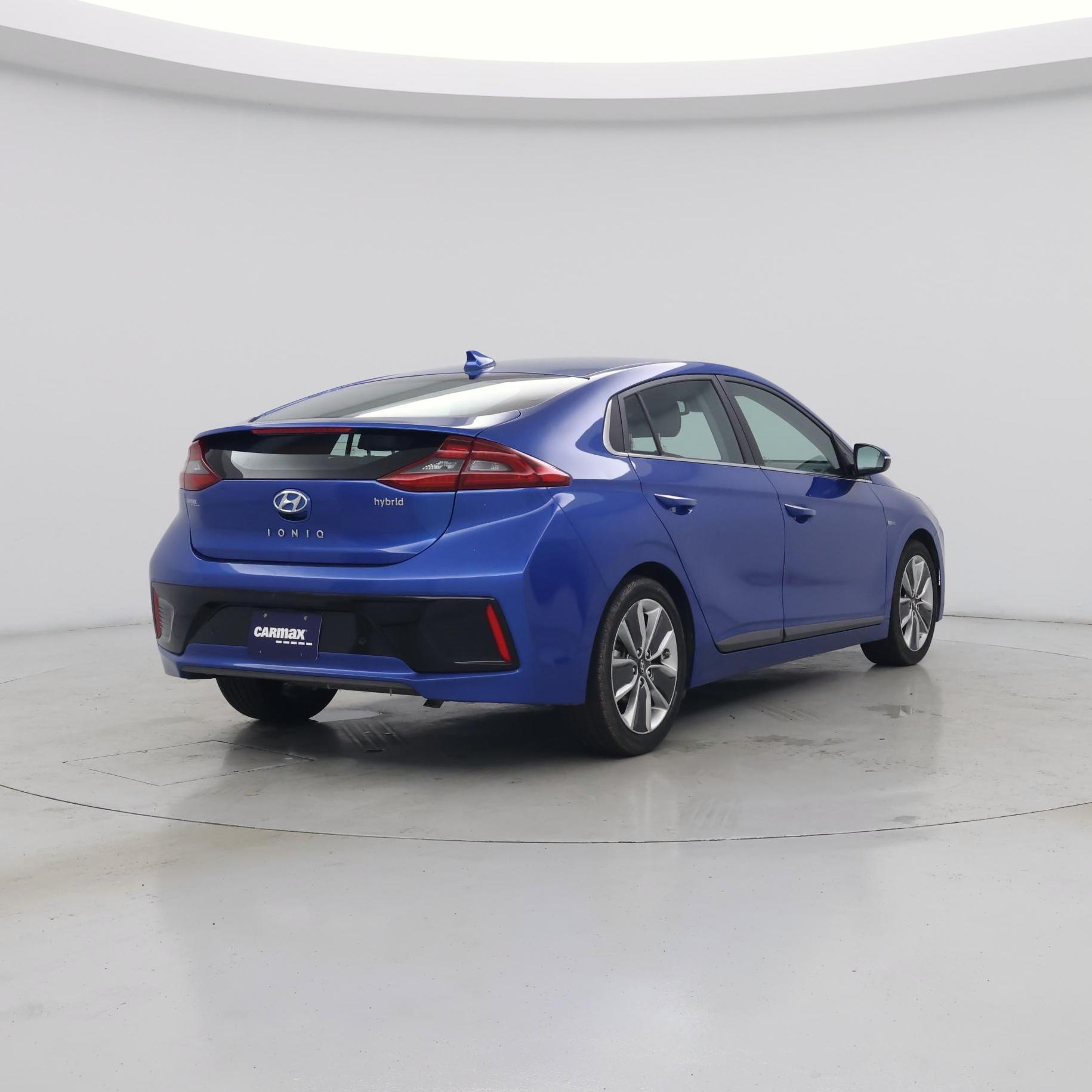 Thumbnail: 2018 Hyundai Ioniq - 8