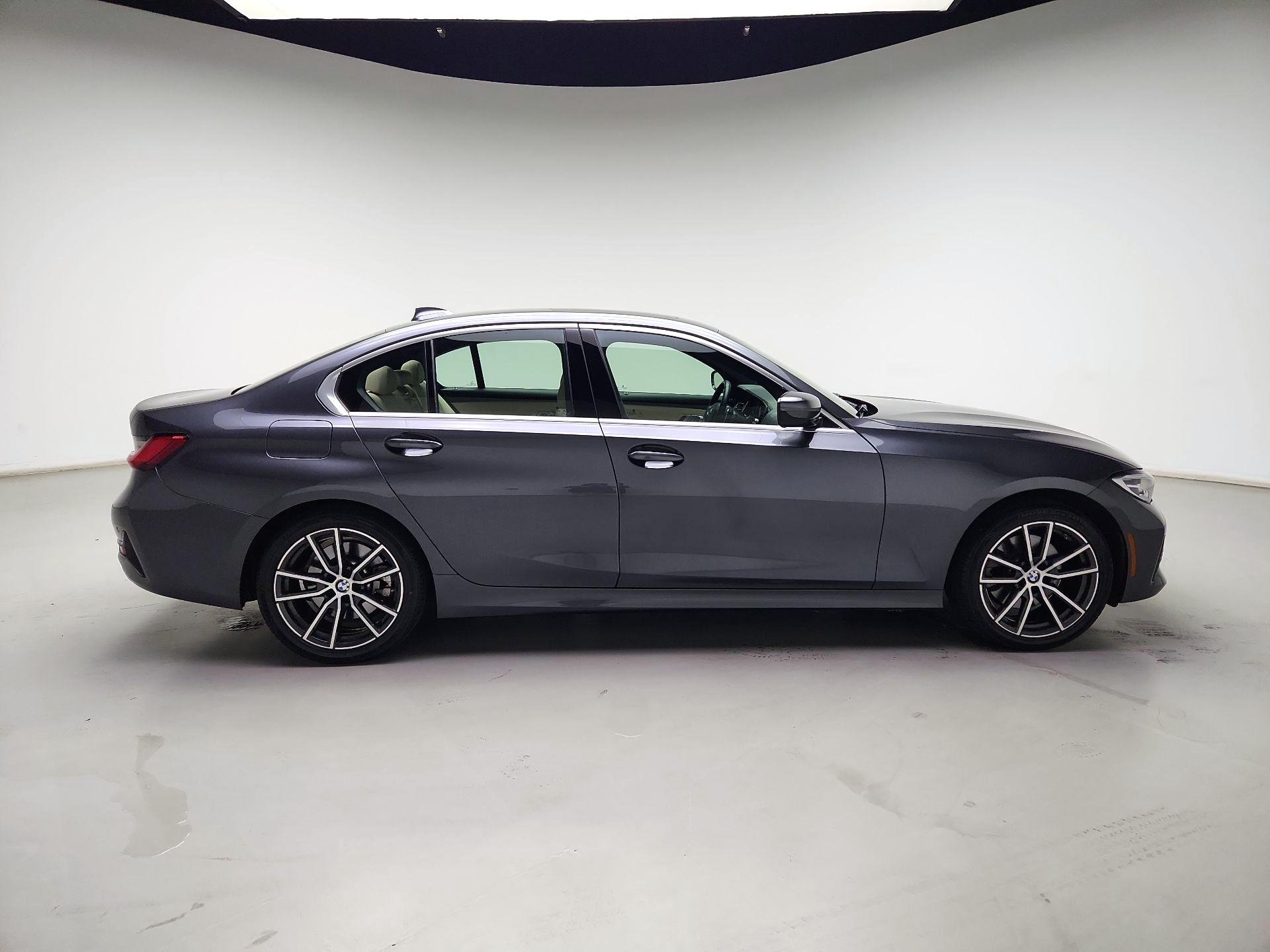 Thumbnail: 2021 BMW 3 Series - 4