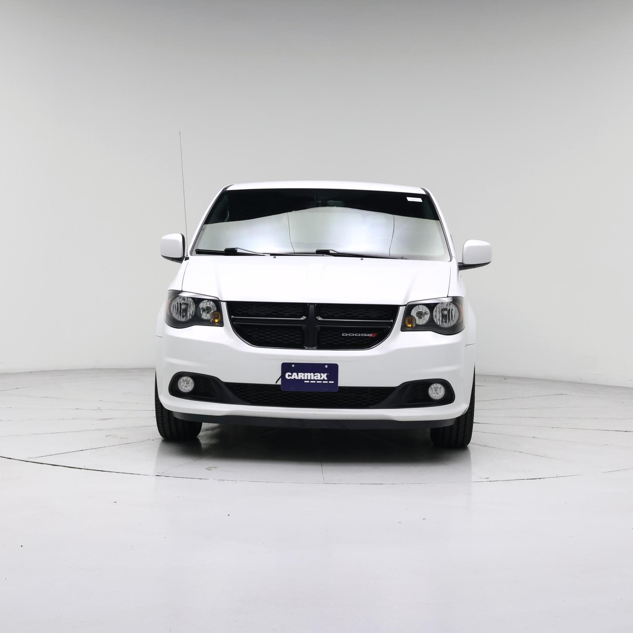 Thumbnail: 2017 Dodge Grand Caravan - 5