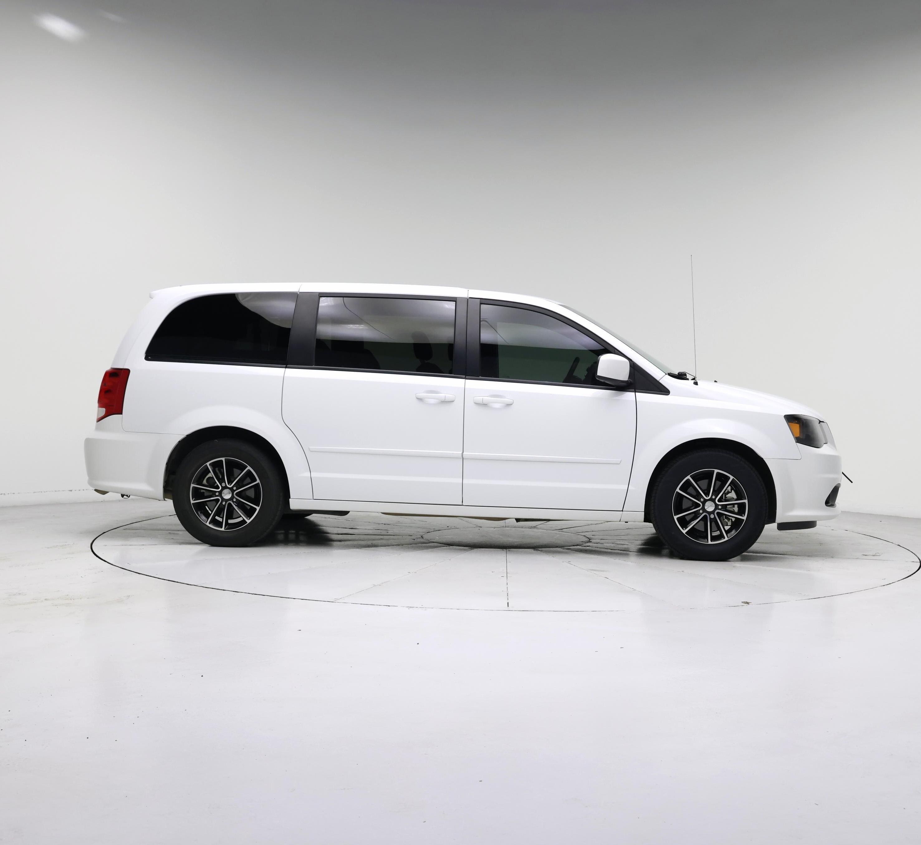 Thumbnail: 2017 Dodge Grand Caravan - 7