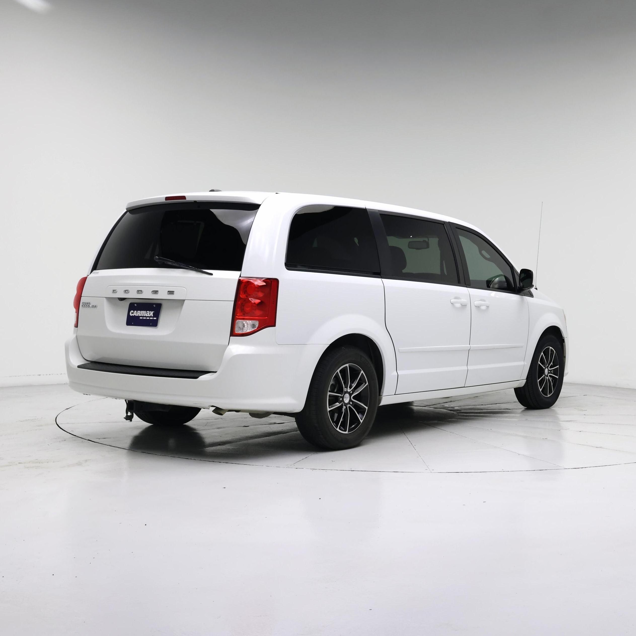 Thumbnail: 2017 Dodge Grand Caravan - 8