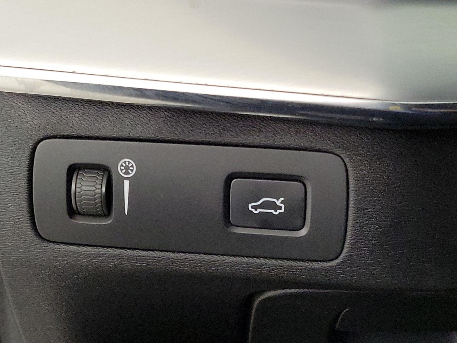 2016 Volvo XC90 Momentum - Photo 14