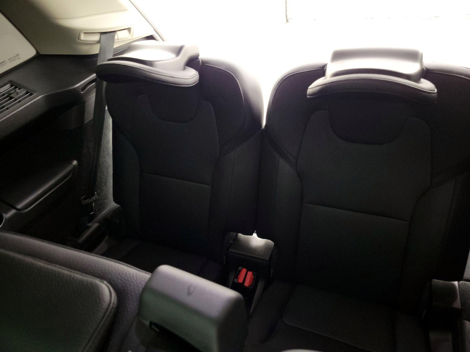 2016 Volvo XC90 Momentum - Photo 23