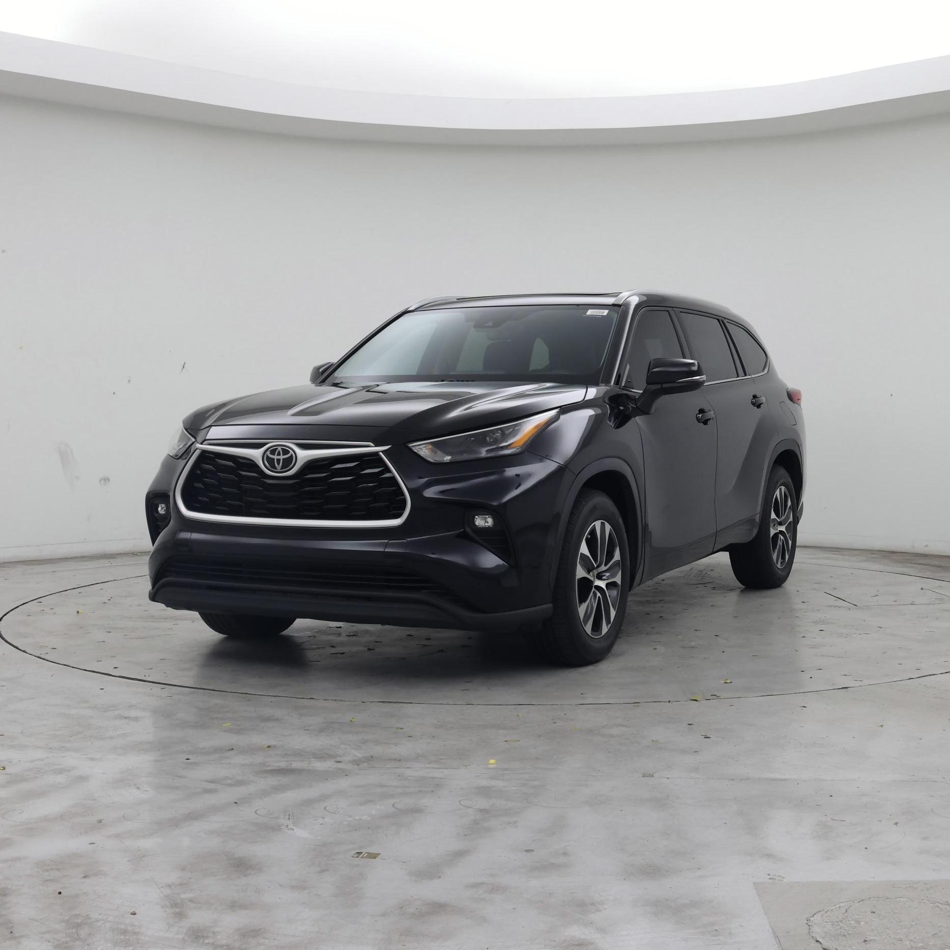 Thumbnail: 2022 Toyota Highlander - 4