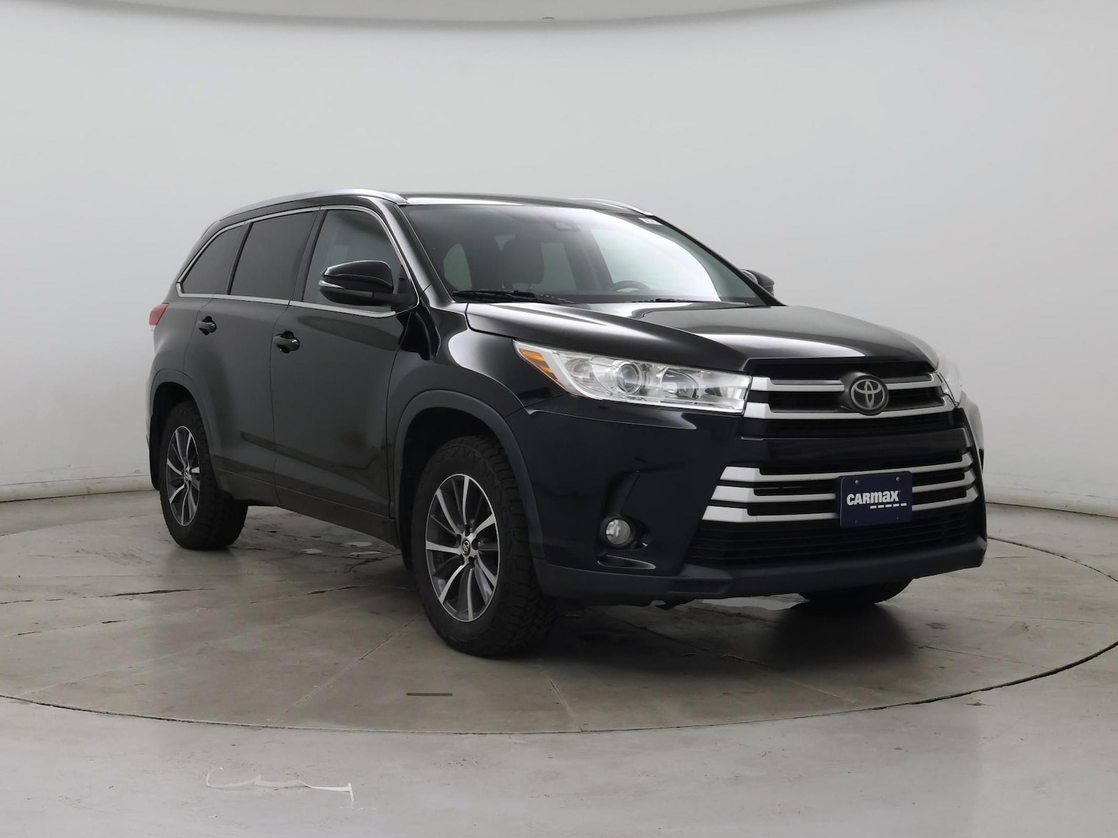 2017 Toyota Highlander XLE - Photo 2
