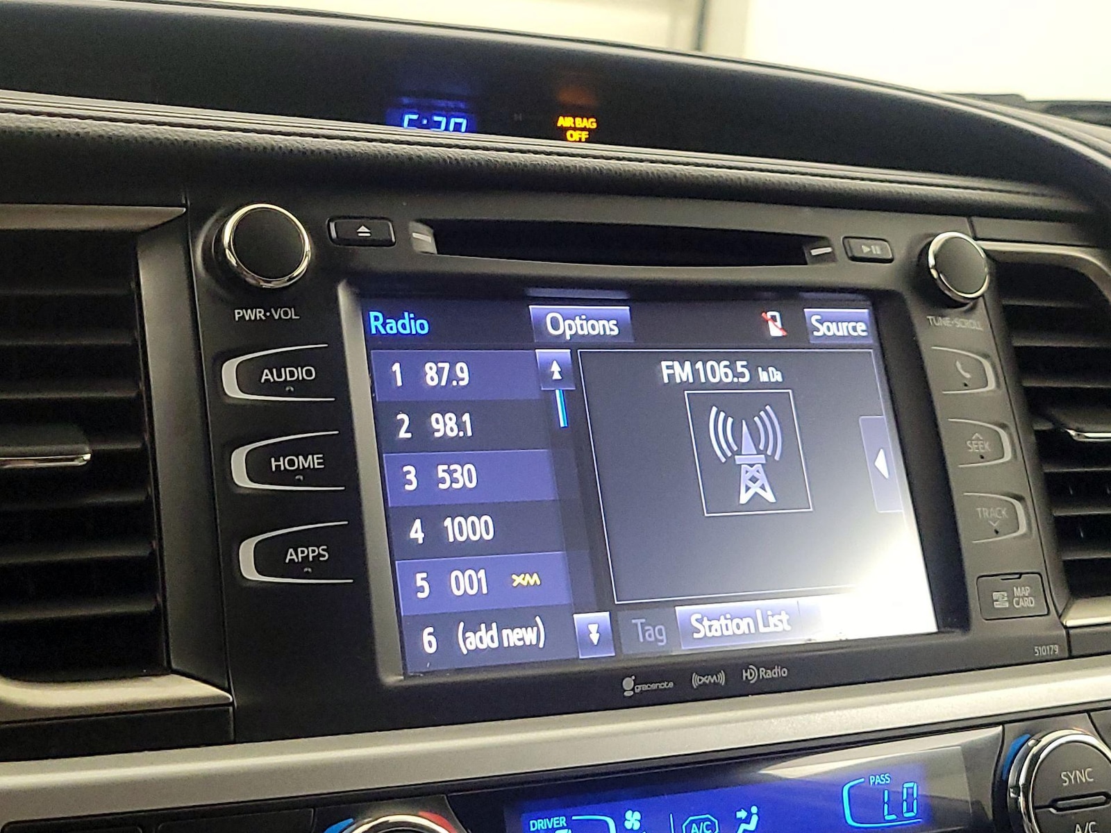 2017 Toyota Highlander XLE - Photo 16