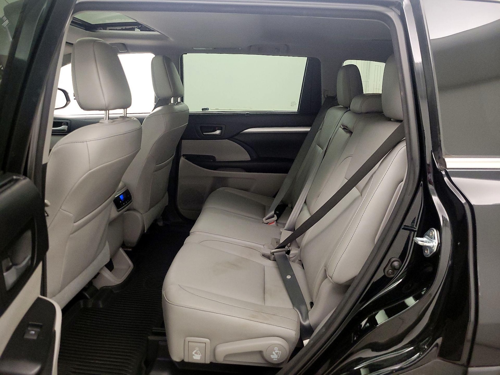 2017 Toyota Highlander XLE - Photo 21