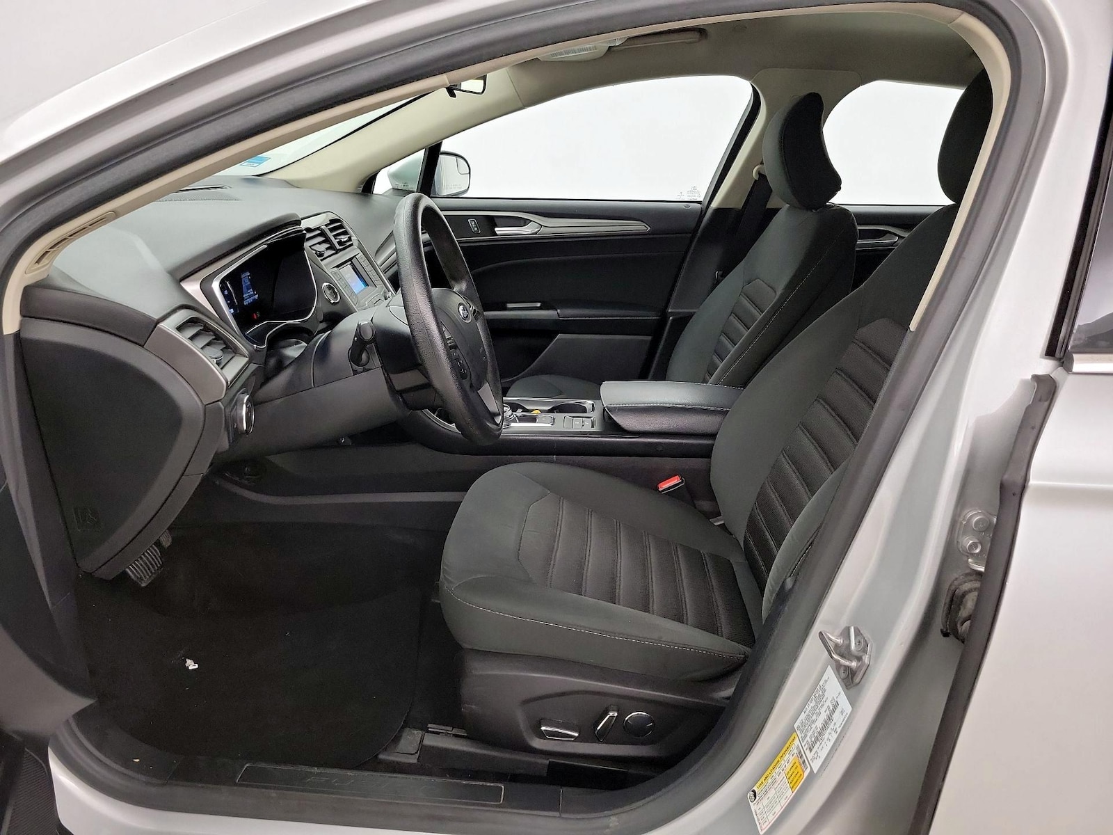 Power Seat(s) & Side Airbags