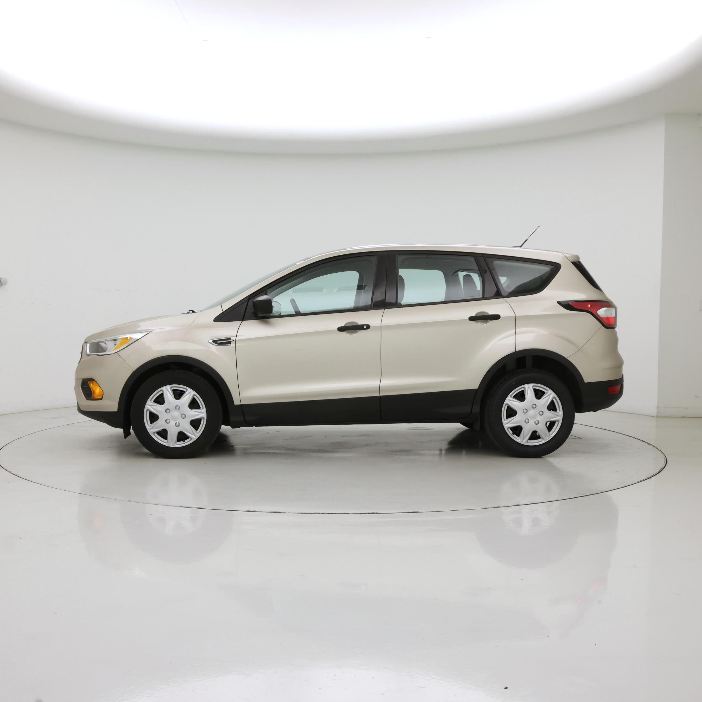 Thumbnail: 2017 Ford Escape - 3