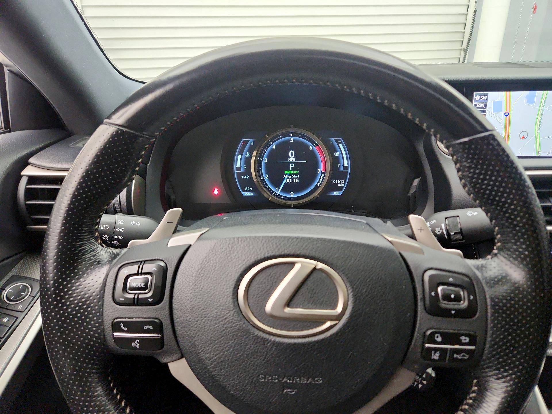 Thumbnail: 2017 Lexus IS - 10