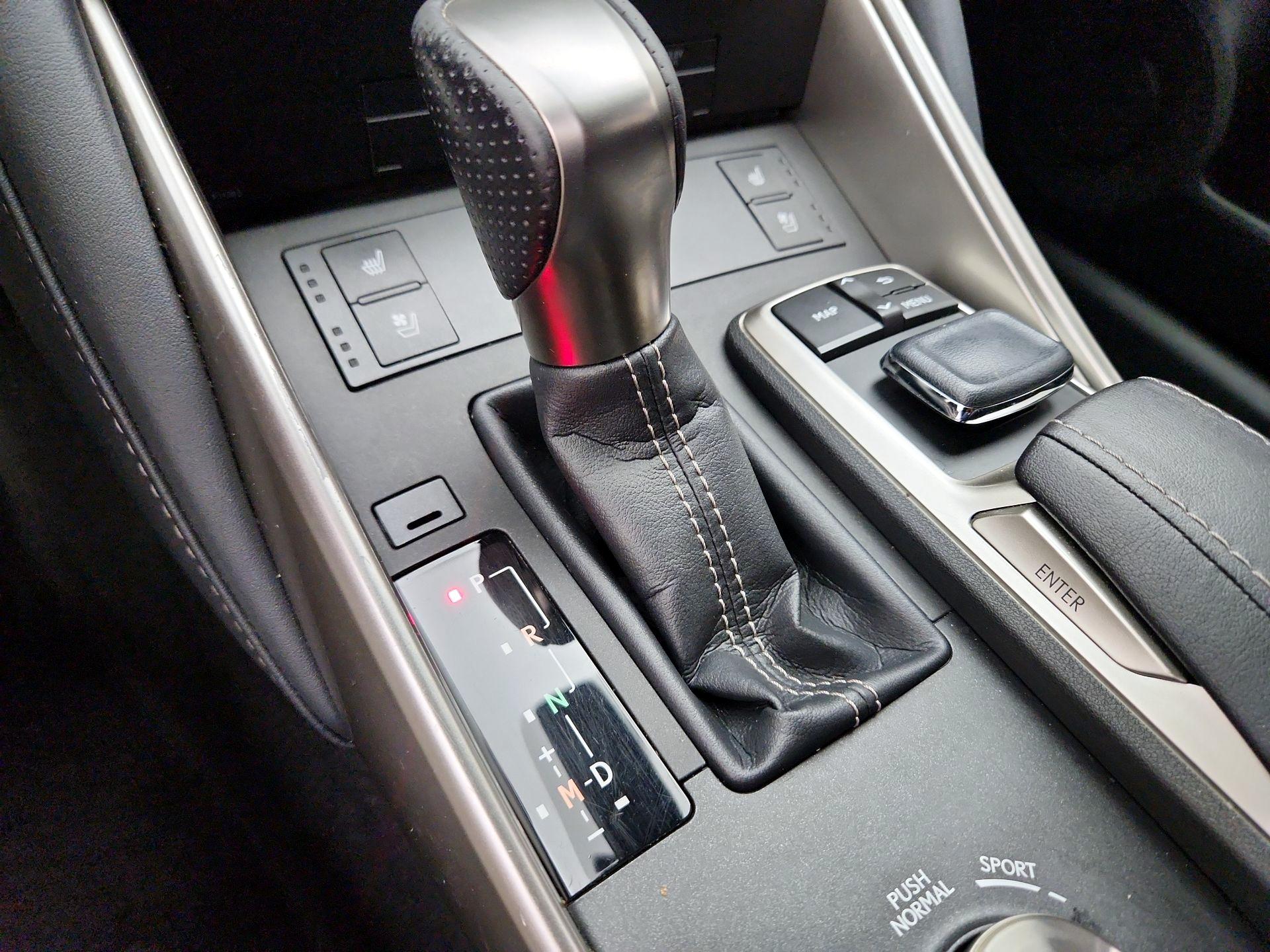 Thumbnail: 2017 Lexus IS - 18