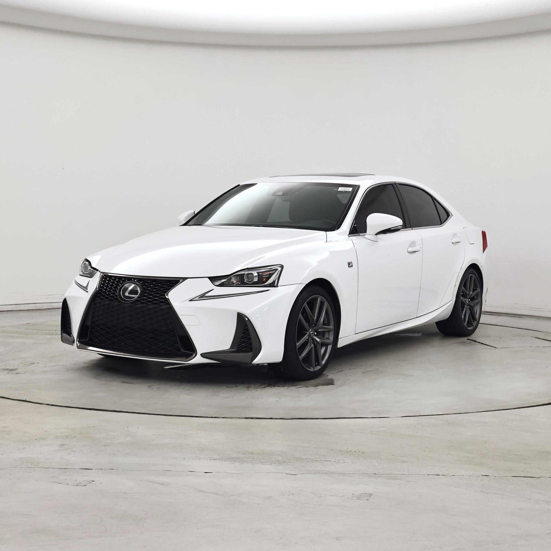 Thumbnail: 2017 Lexus IS - 4