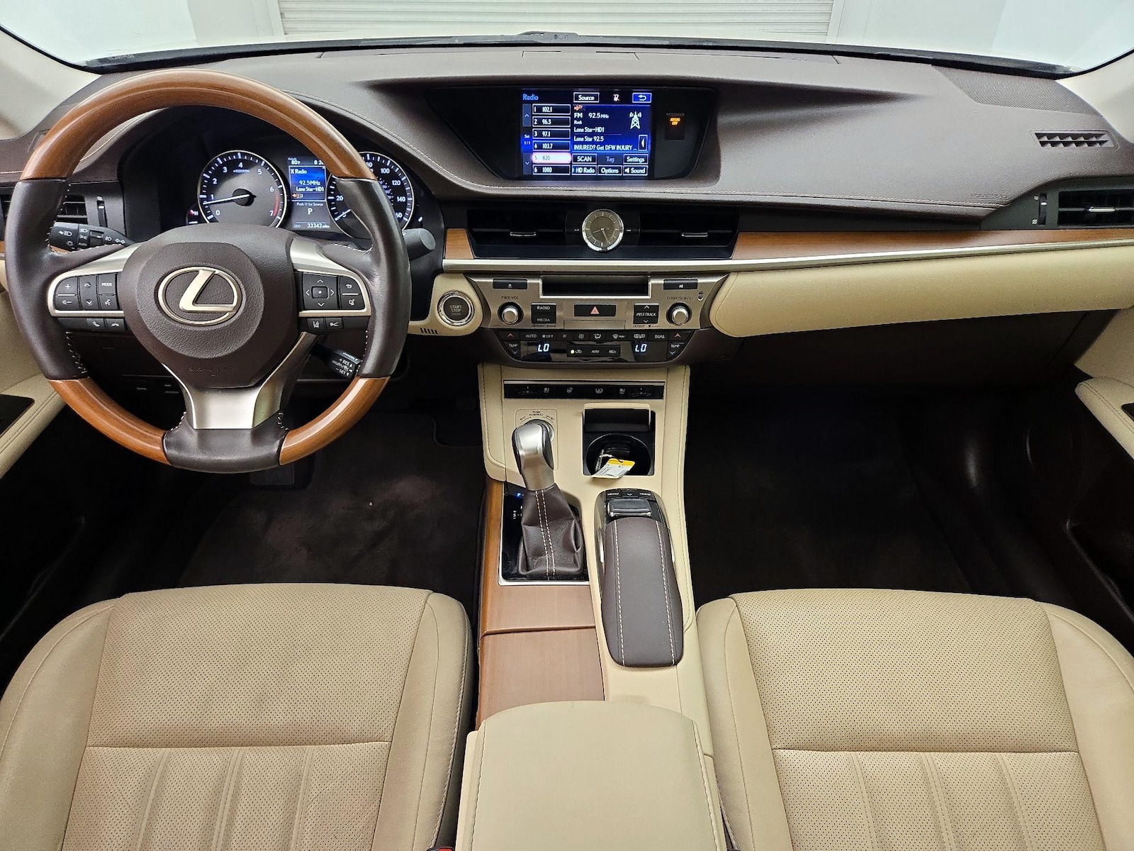2016 Lexus ES 350 - Photo 10