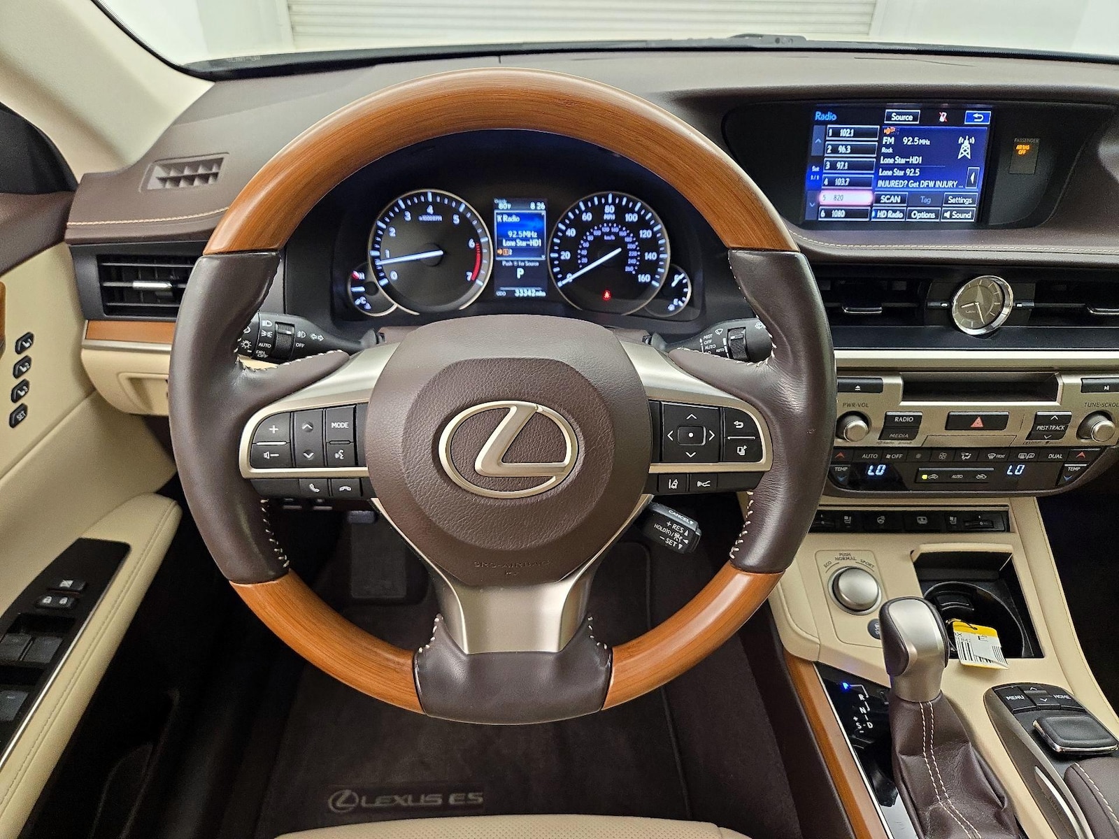 2016 Lexus ES 350 - Photo 11