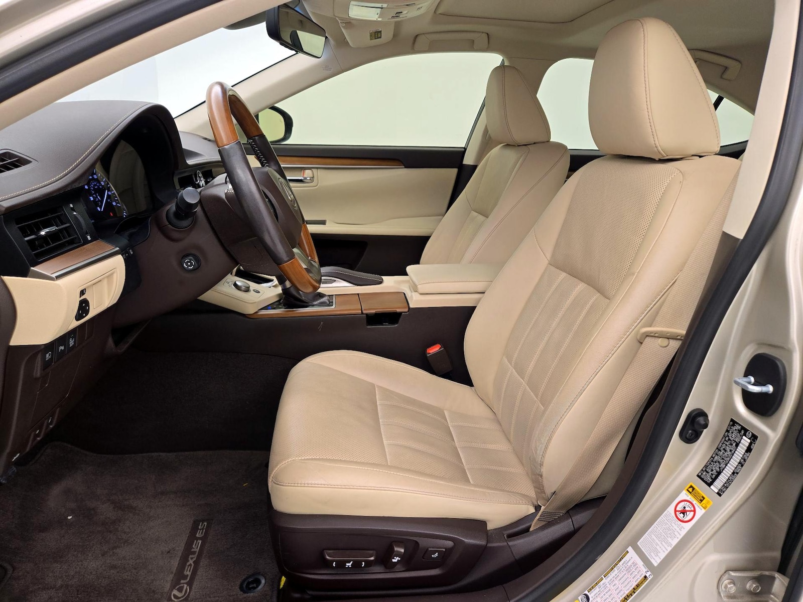 2016 Lexus ES 350 - Photo 12