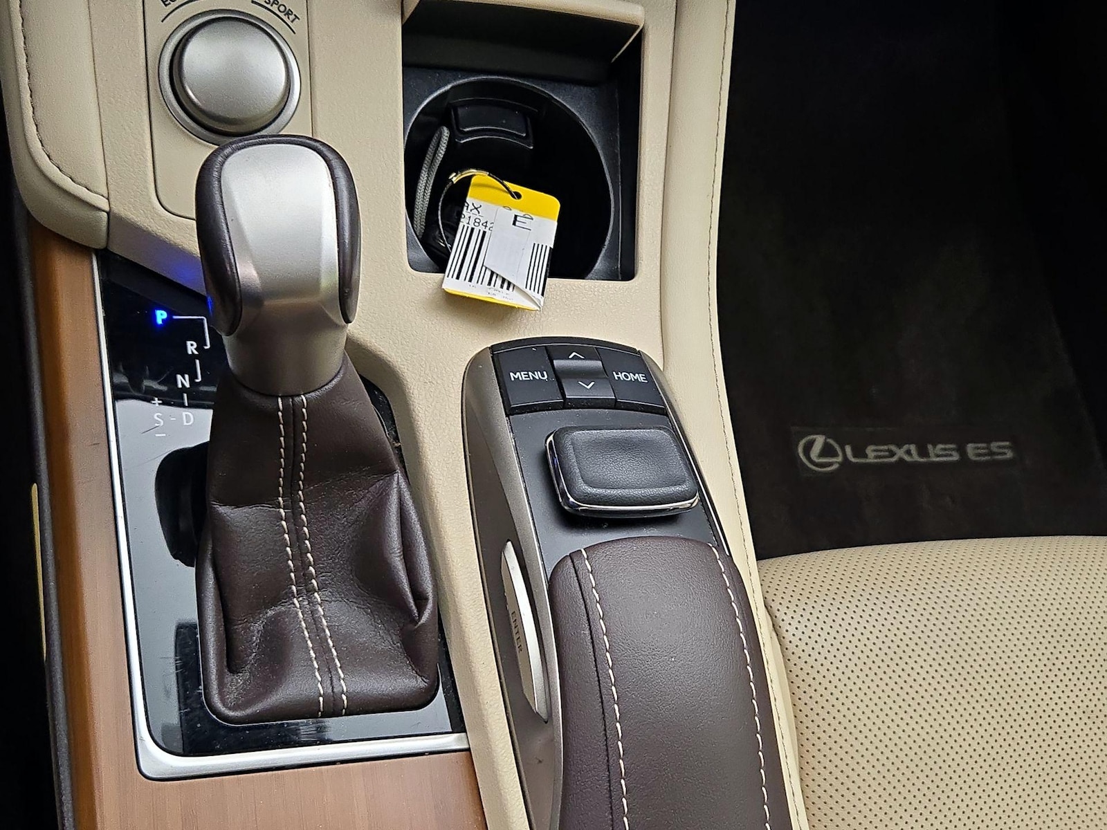 2016 Lexus ES 350 - Photo 19