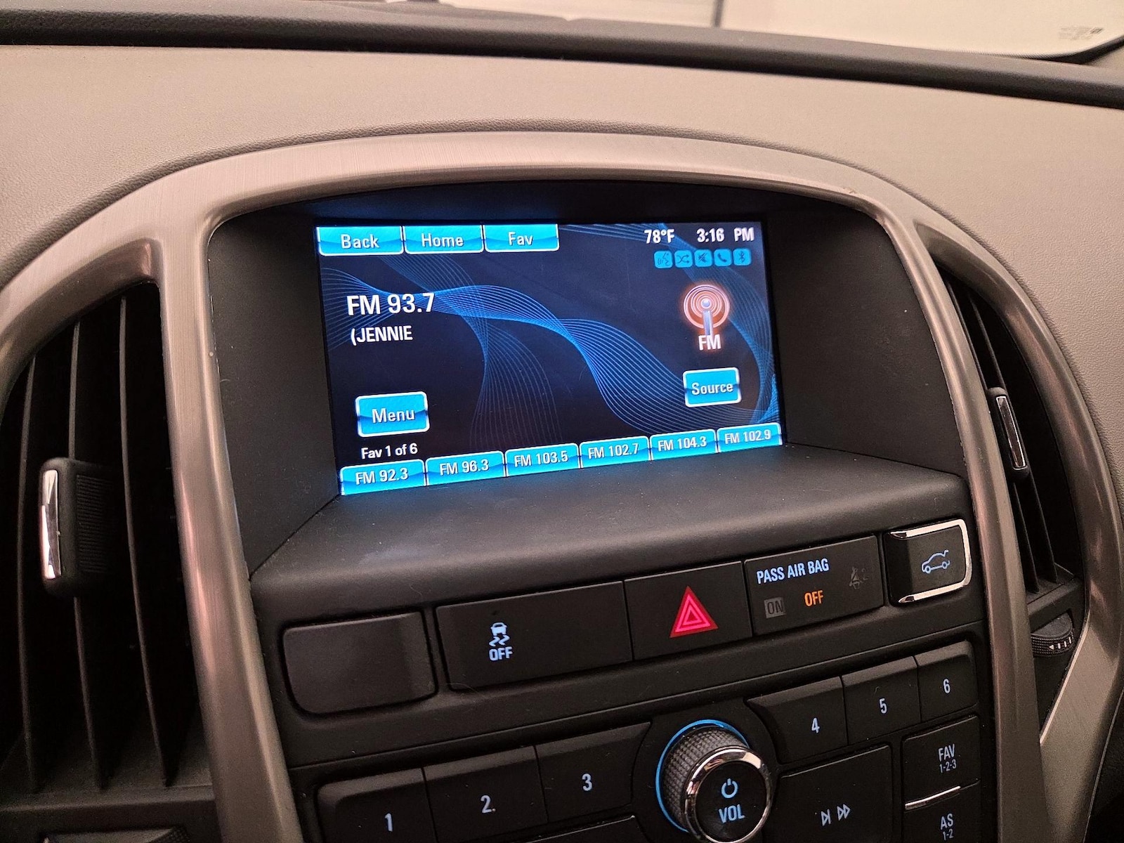 2015 Buick Verano 1SD - Photo 16
