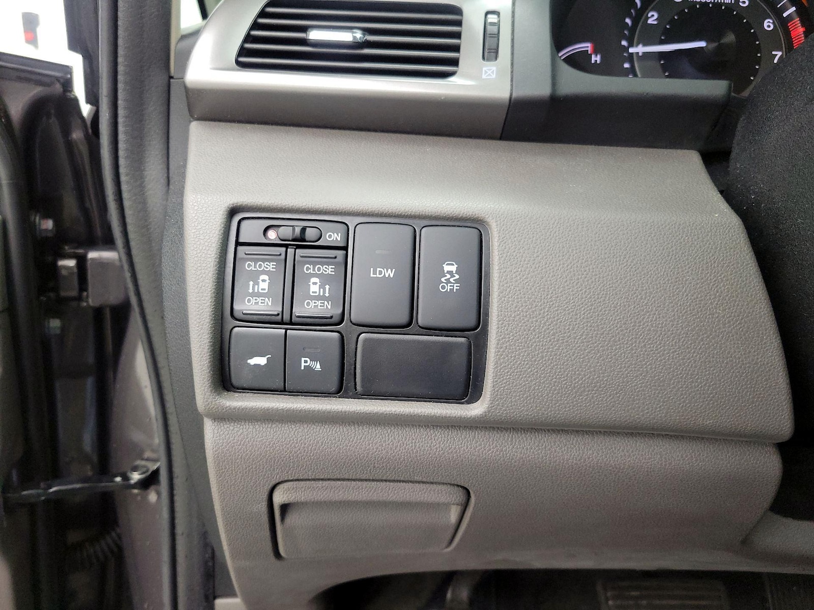2016 Honda Odyssey Touring - Photo 14