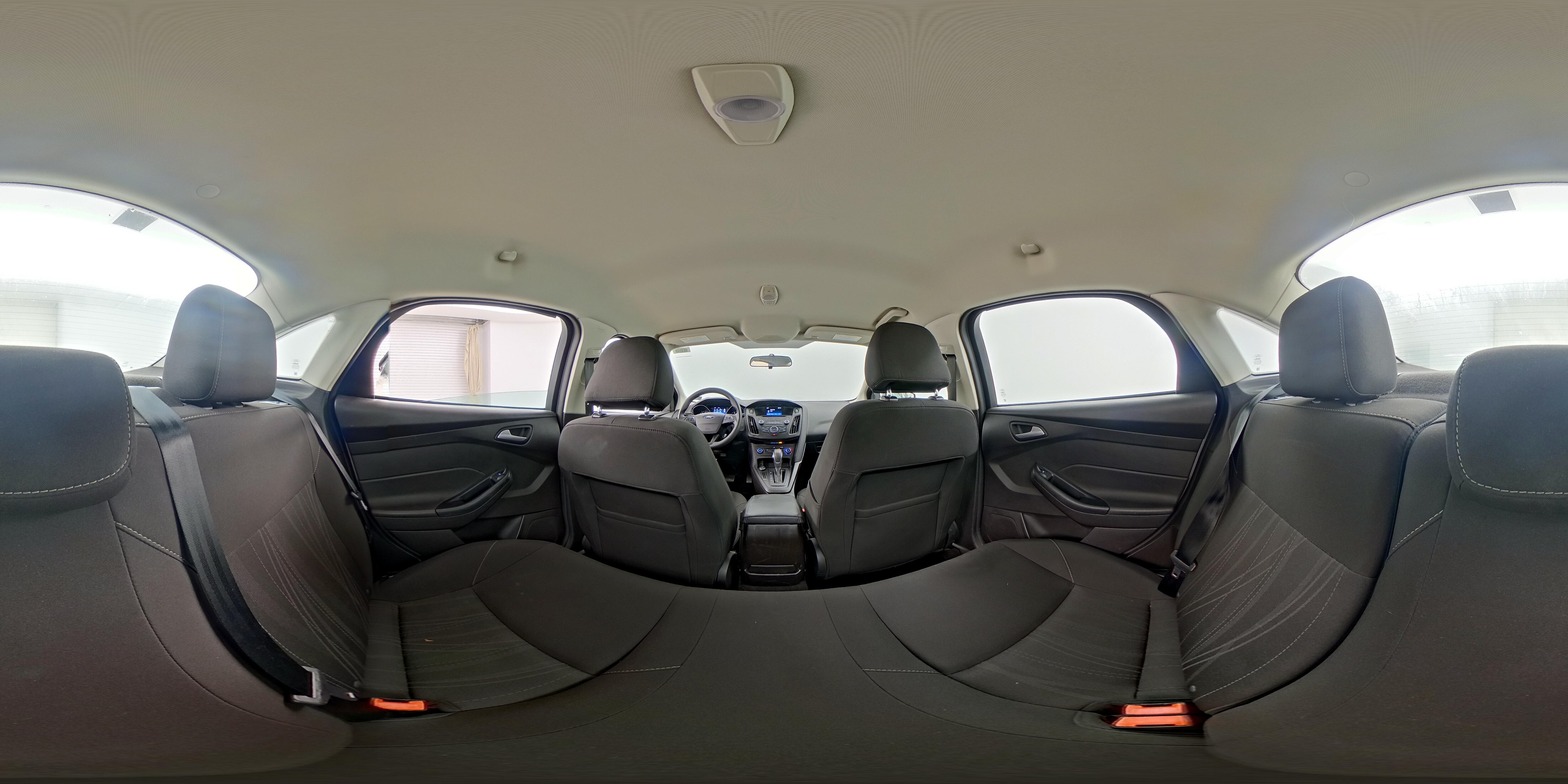 2017 Ford Focus SE - Photo 25
