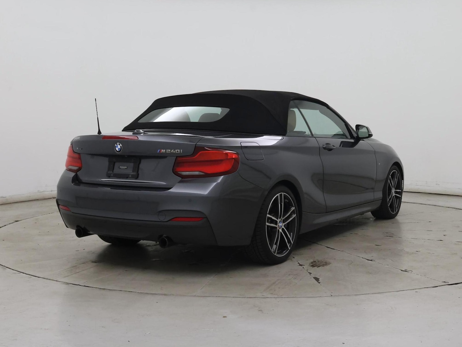 2019 BMW 2 Series M240i - Photo 9
