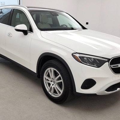 2025 Mercedes-Benz GLC300