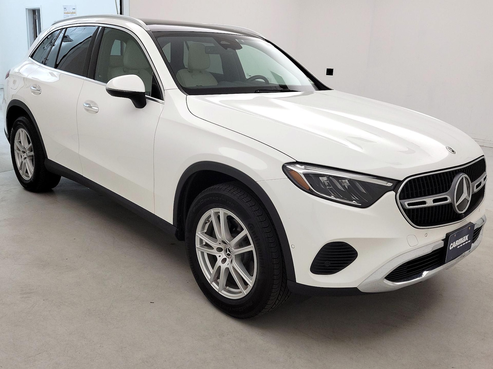2025 Mercedes-Benz GLC