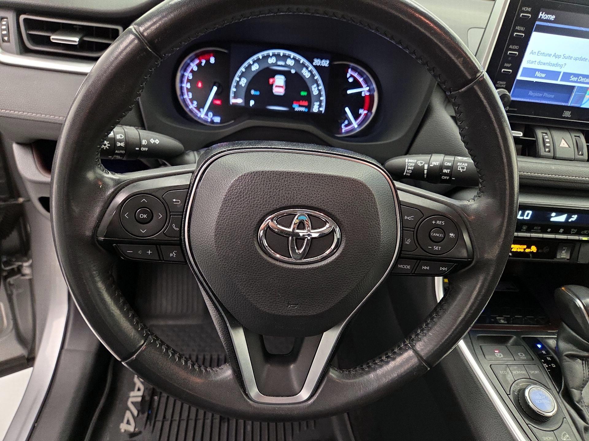 Thumbnail: 2019 Toyota RAV4 - 10