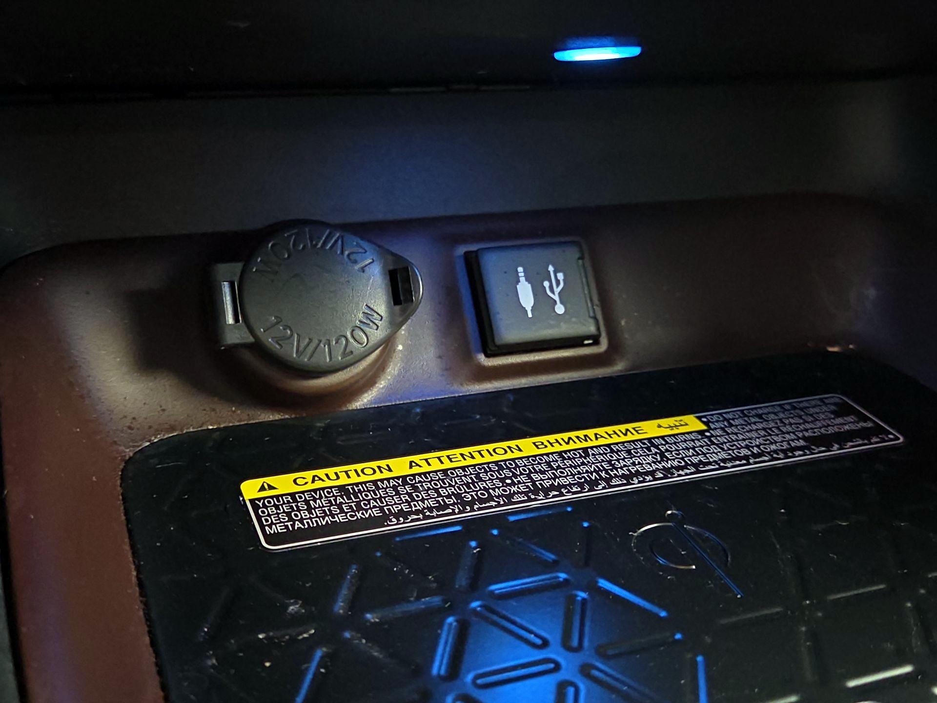 Thumbnail: 2019 Toyota RAV4 - 18