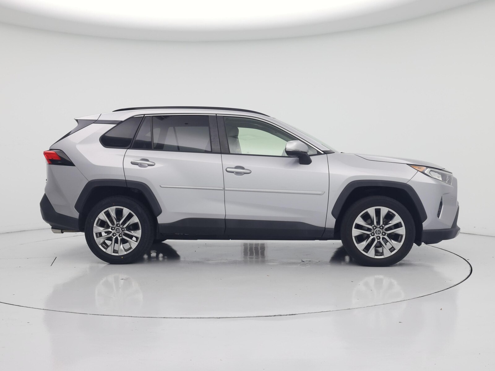 2019 Toyota RAV4 Limited - Photo 8